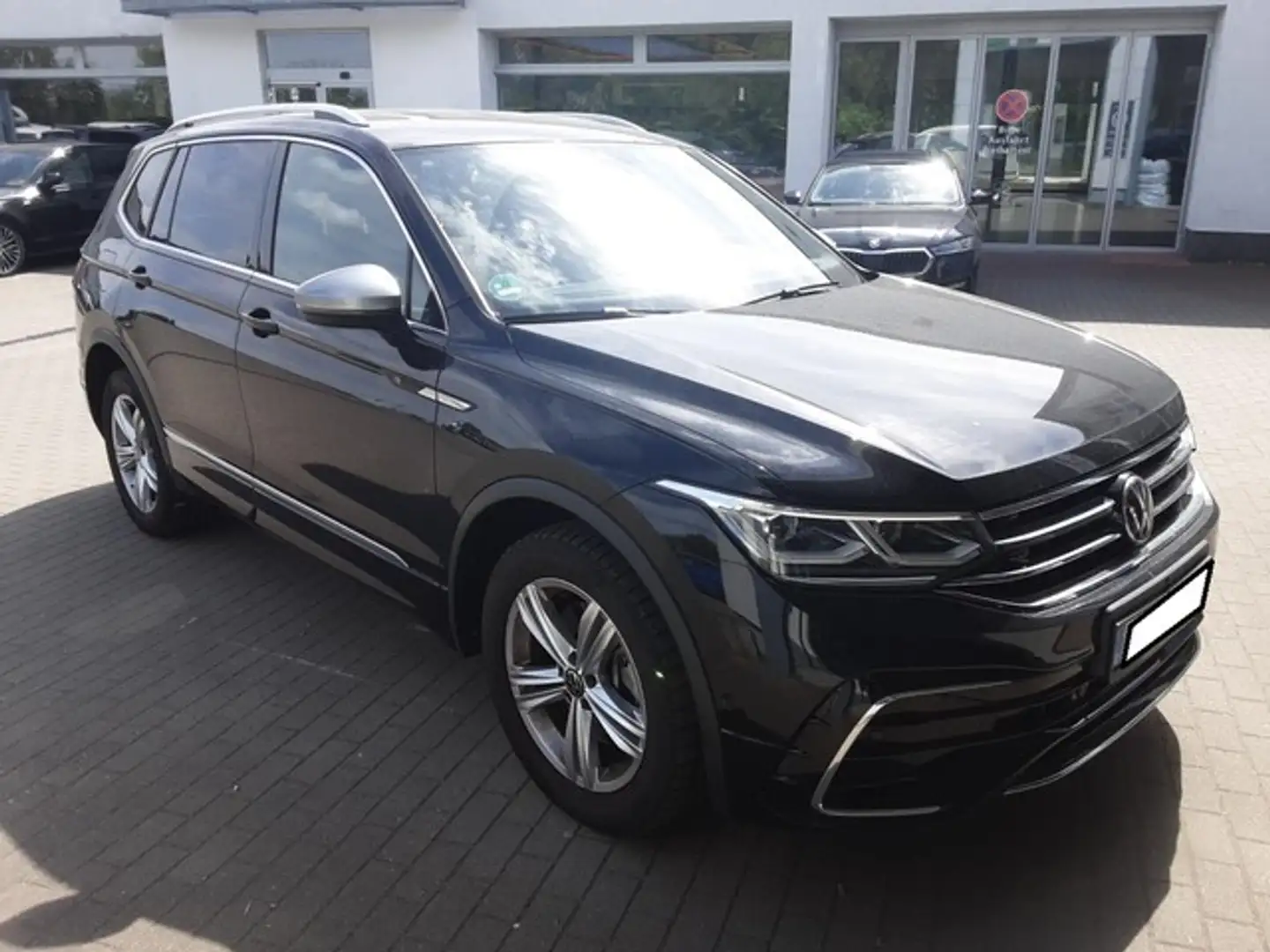 Volkswagen Tiguan Allspace 2.0TDI DSG 4M R-LINE MATRIX+STANDHZG+HEADUP+++ Schwarz - 2