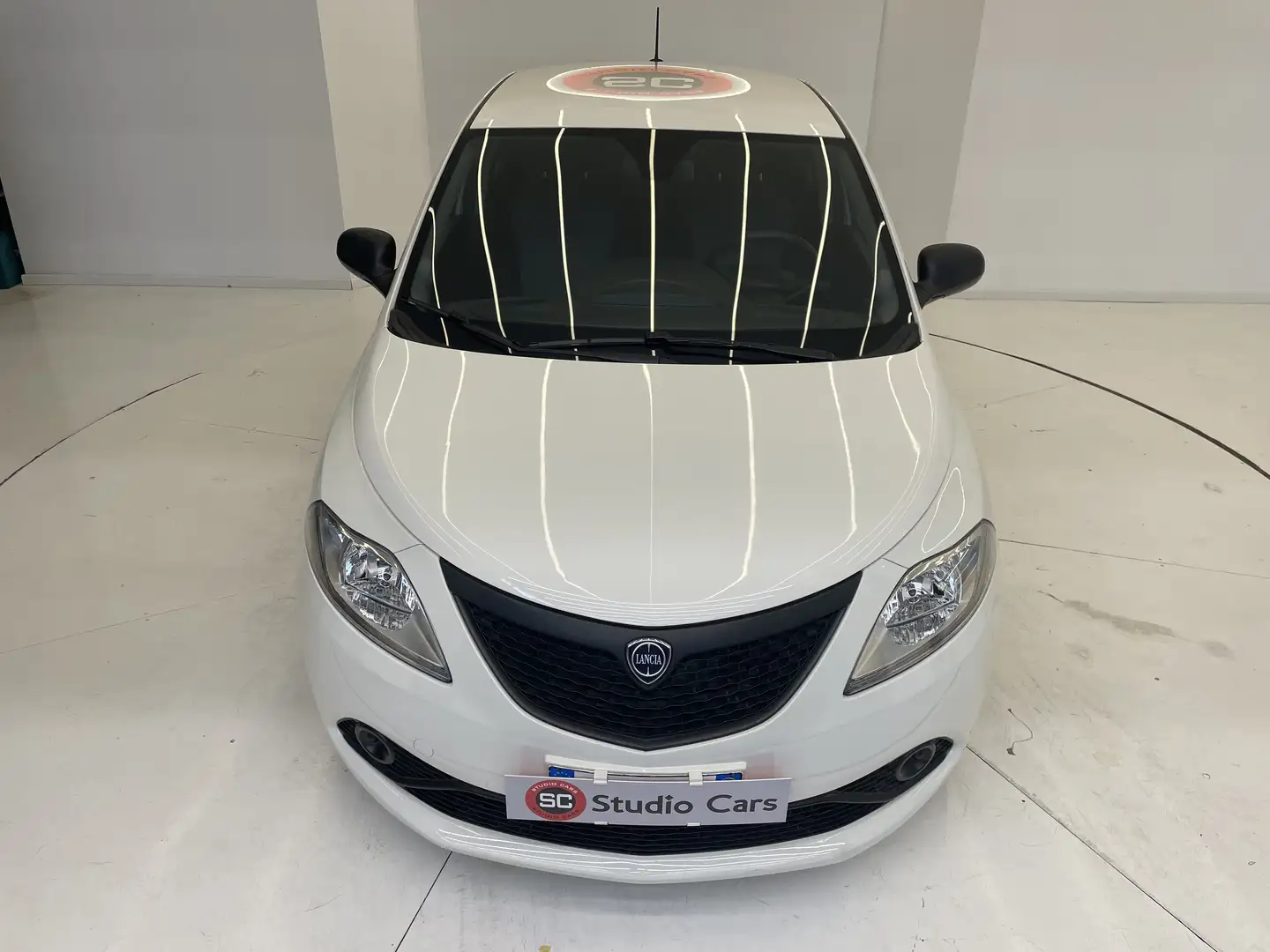 Lancia Ypsilon 1.0 firefly hybrid Silver Bianco - 2