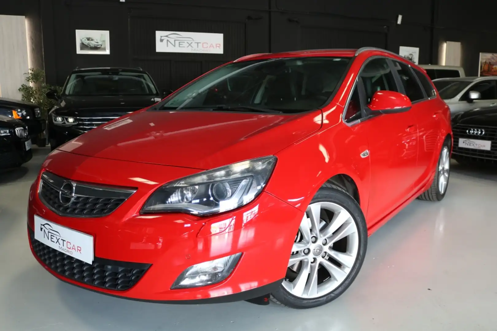 Opel Astra ST 2.0CDTi Sportive 165 Rojo - 2