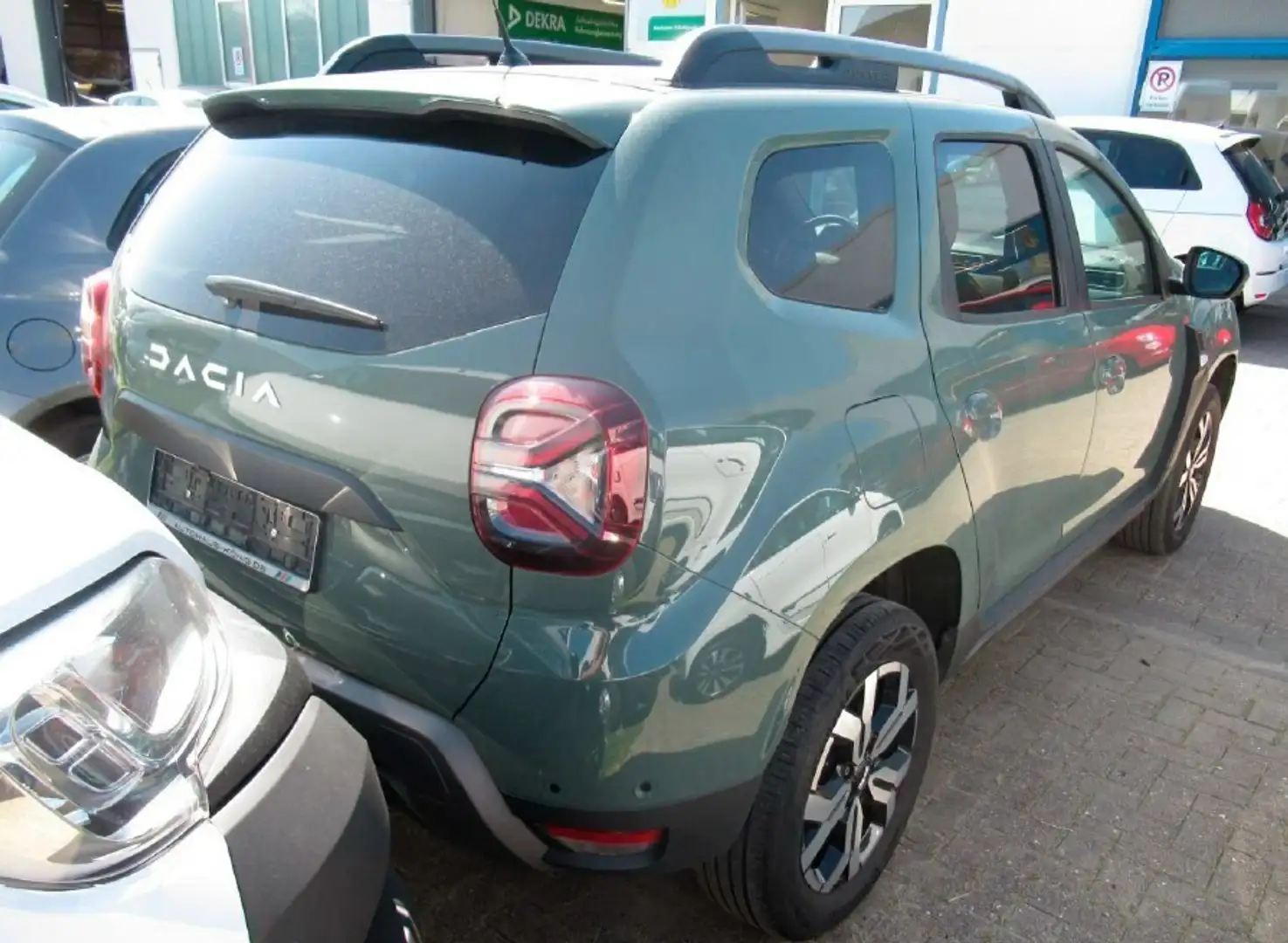 Dacia Duster II Journey TCe 150 EDC  Automatik Grau - 2
