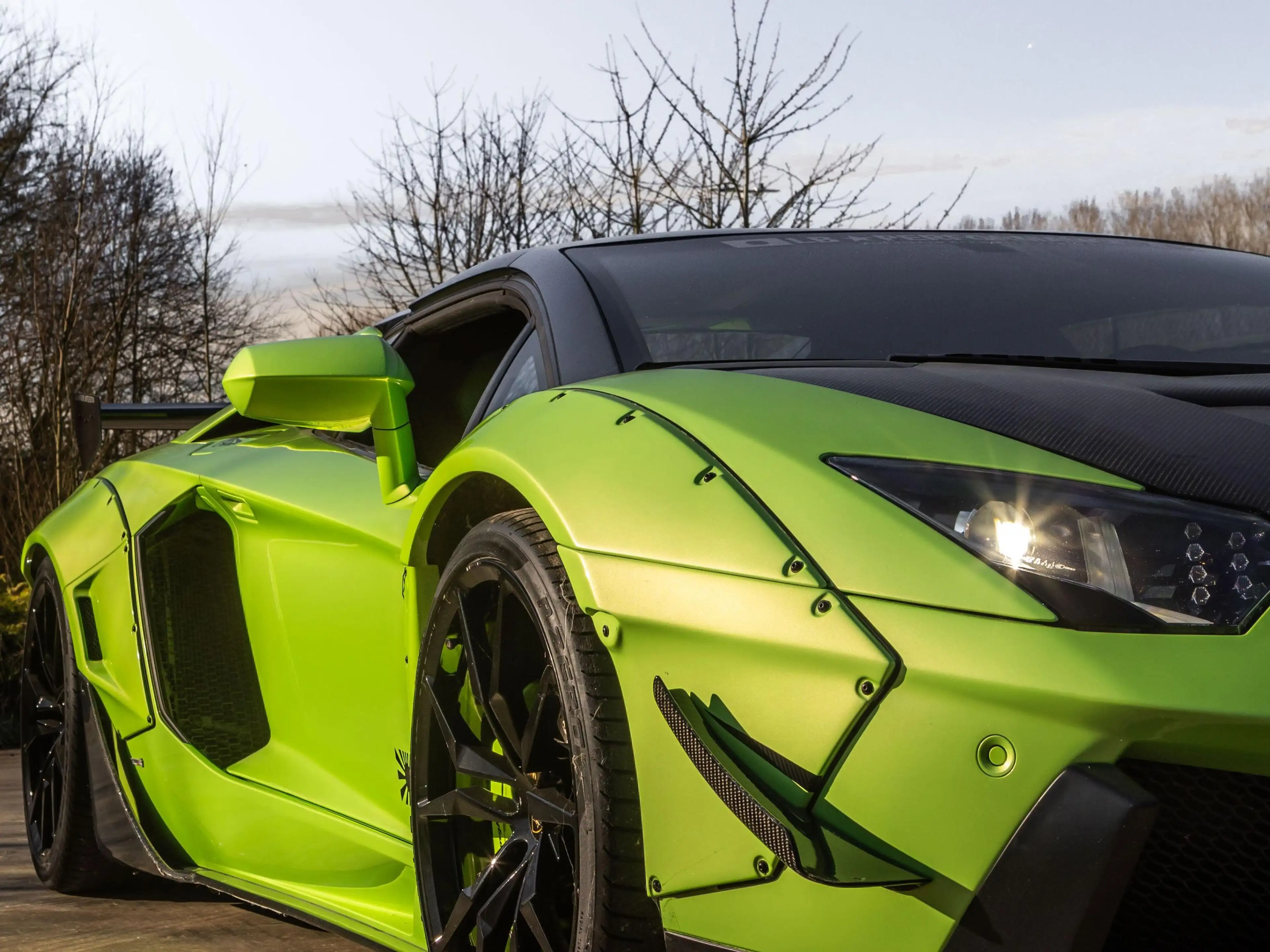 Lamborghini Aventador Roadster V12 LP700-4 Liberty Walk — photo 9