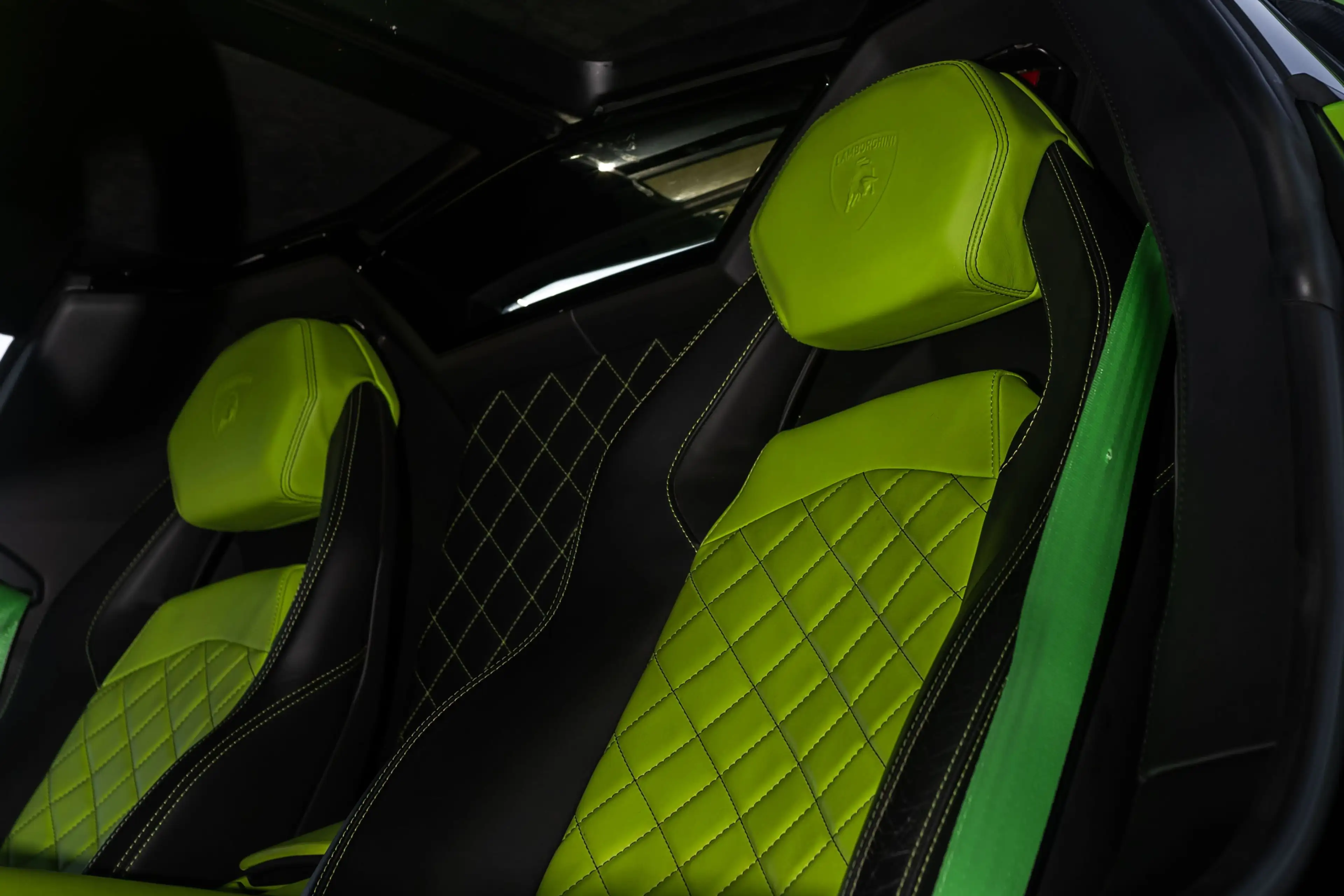Lamborghini Aventador Roadster V12 LP700-4 Liberty Walk — photo 14