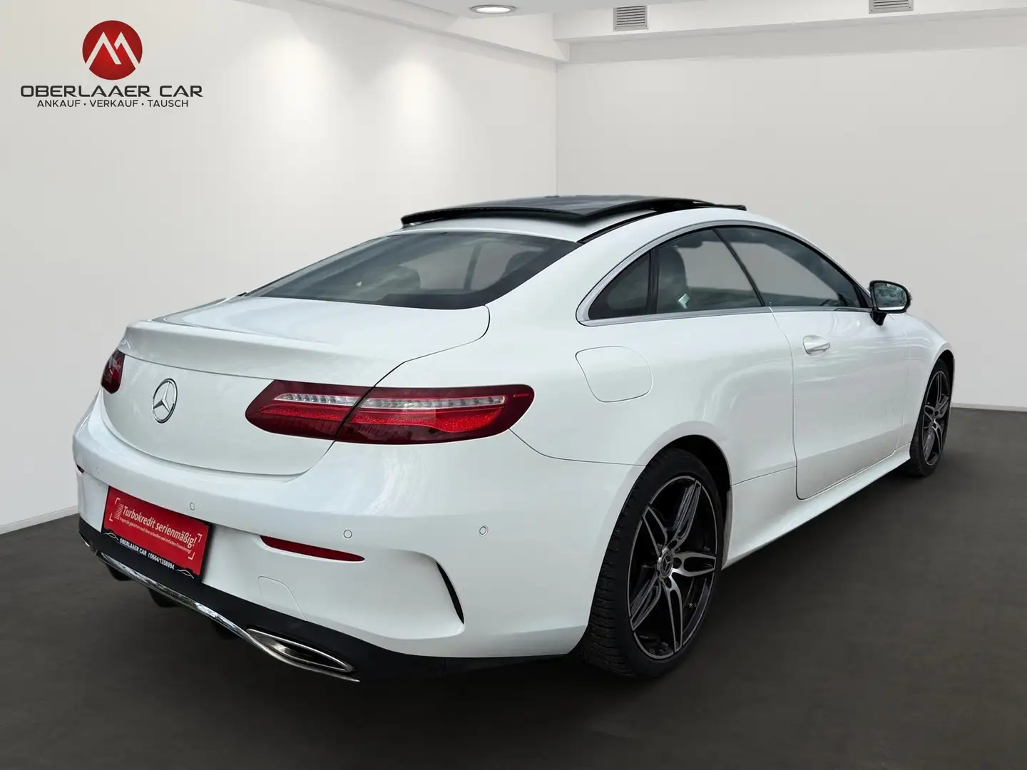 Mercedes-Benz E 200 E 200 AMG-LINE Aut. | Panorama | RFK | Burmester Weiß - 2