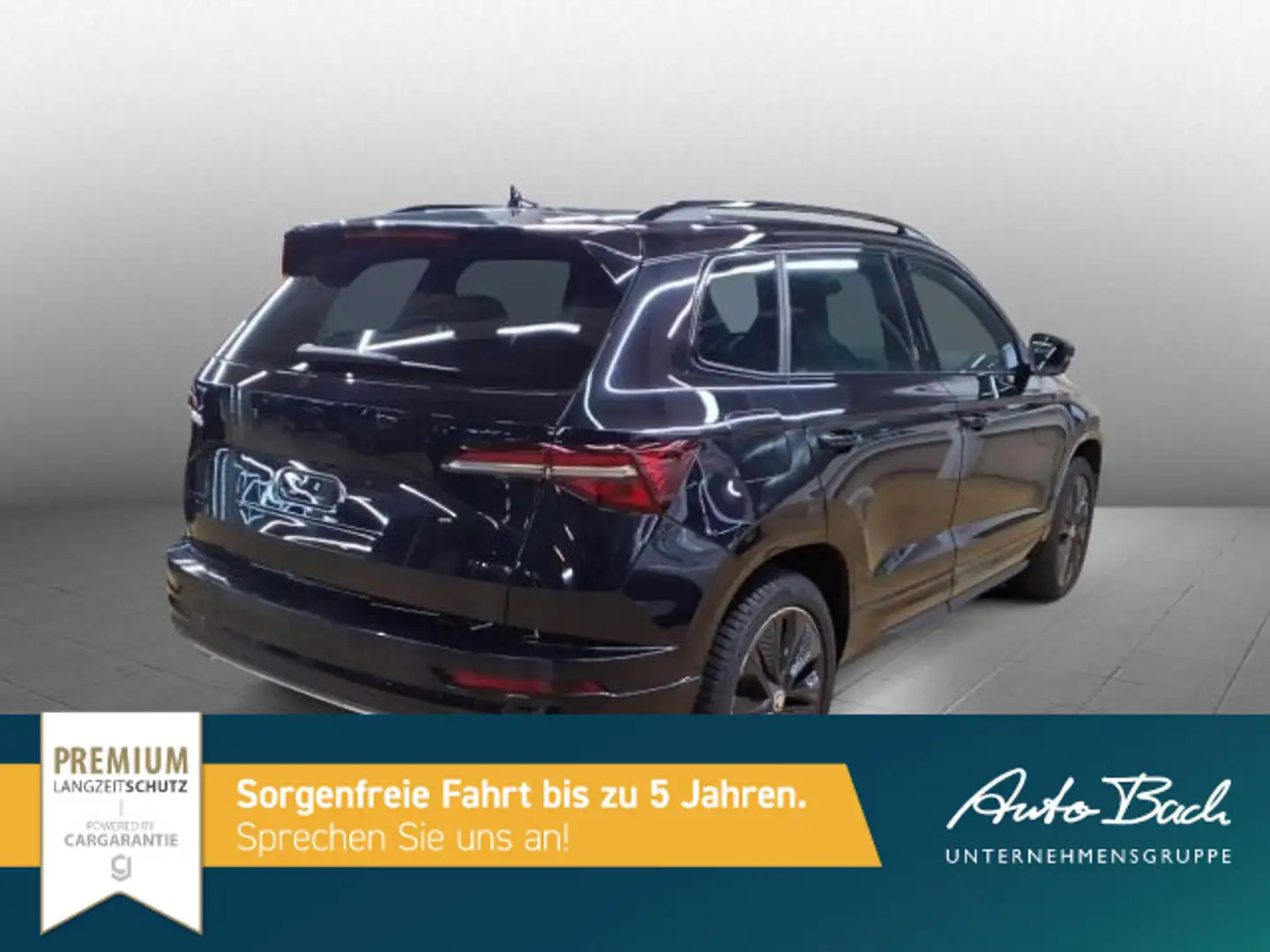 Skoda Karoq Sportline 2.0 TSI 4x4 DSG Navi Panorama DC Schwarz - 2