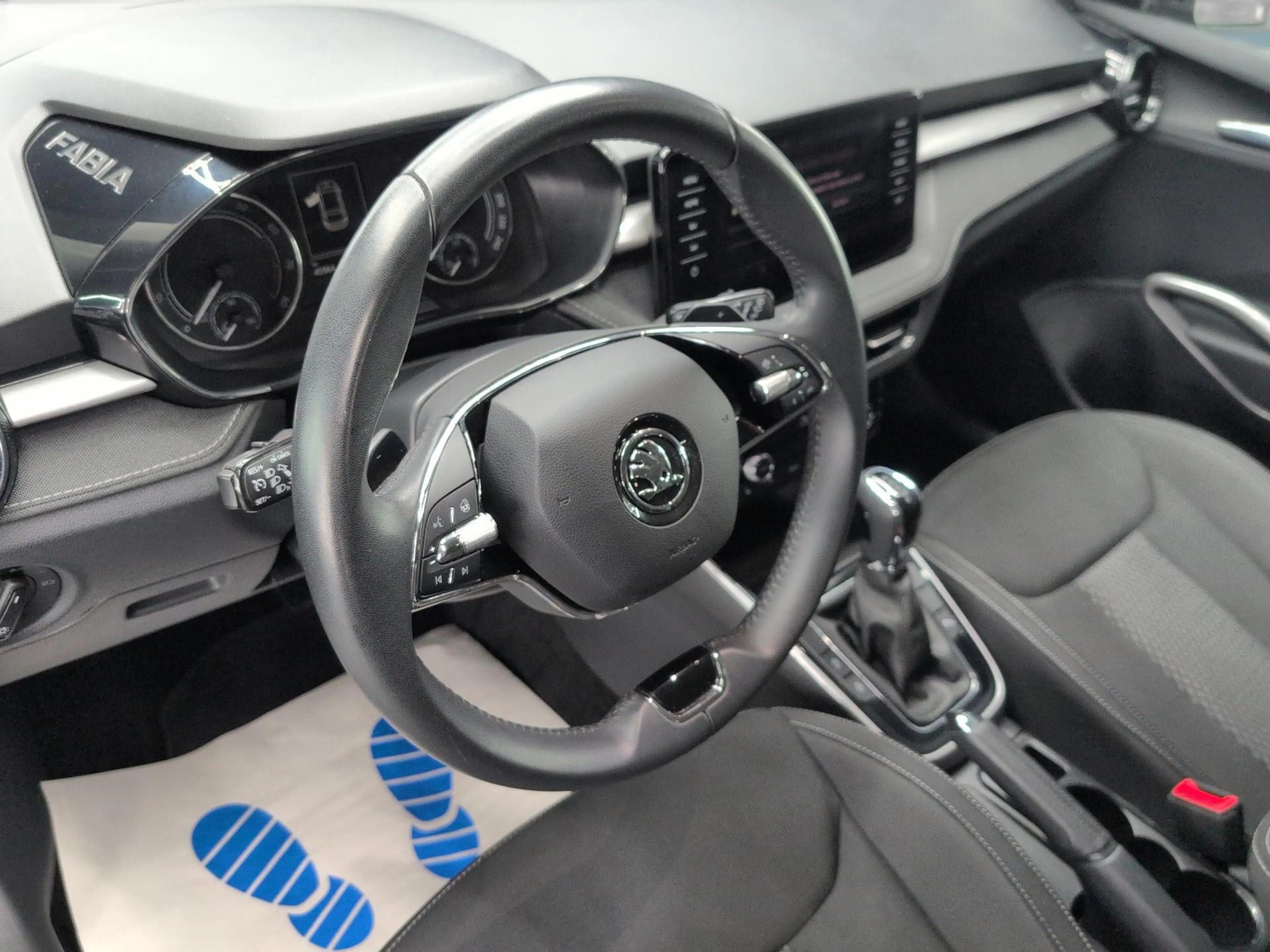 Skoda Fabia Style NAVI+LED+CarP+RFK+SHZ+TEMPO+AMBIENTE — photo 11