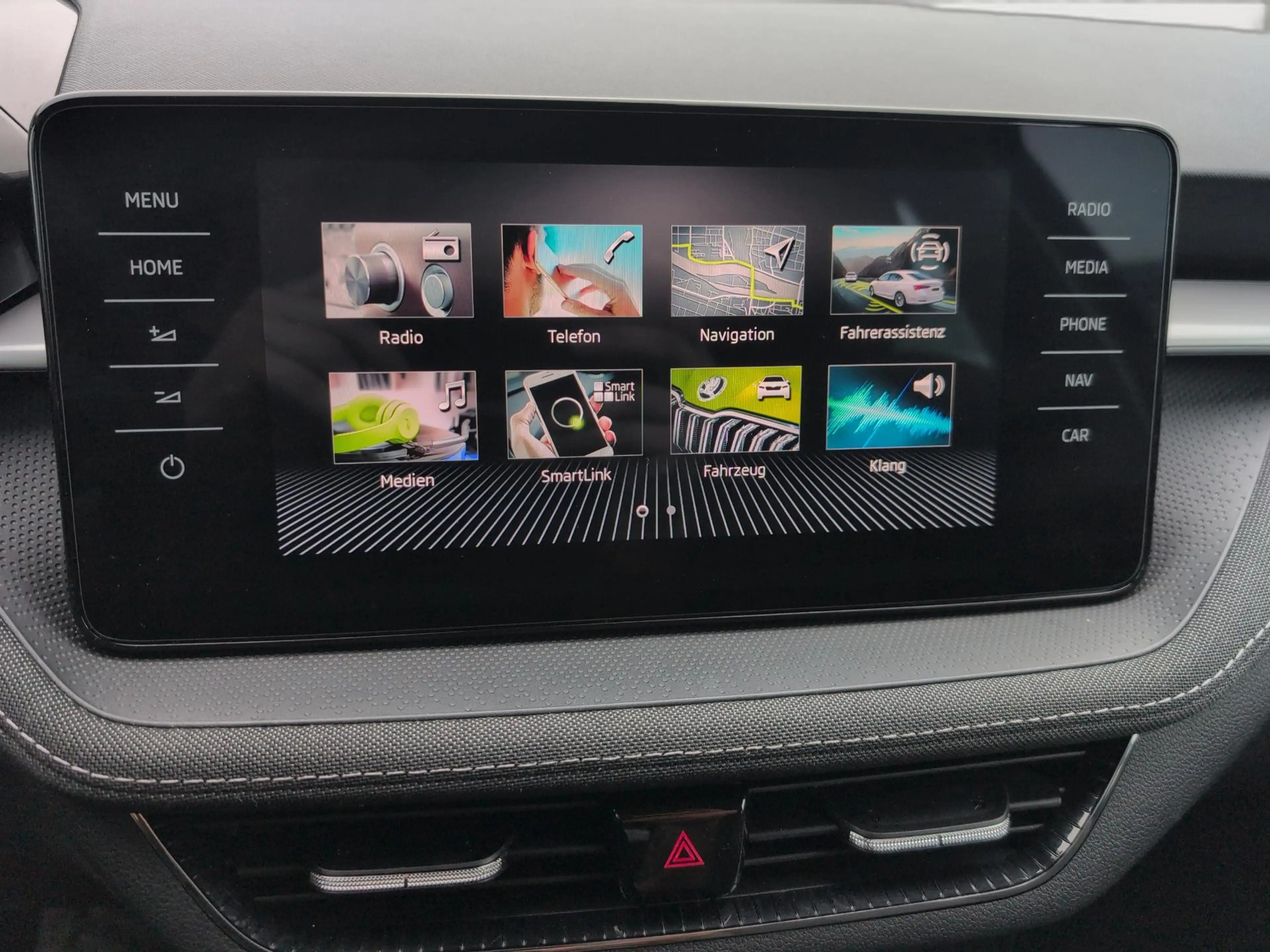 Skoda Fabia Style NAVI+LED+CarP+RFK+SHZ+TEMPO+AMBIENTE — photo 15