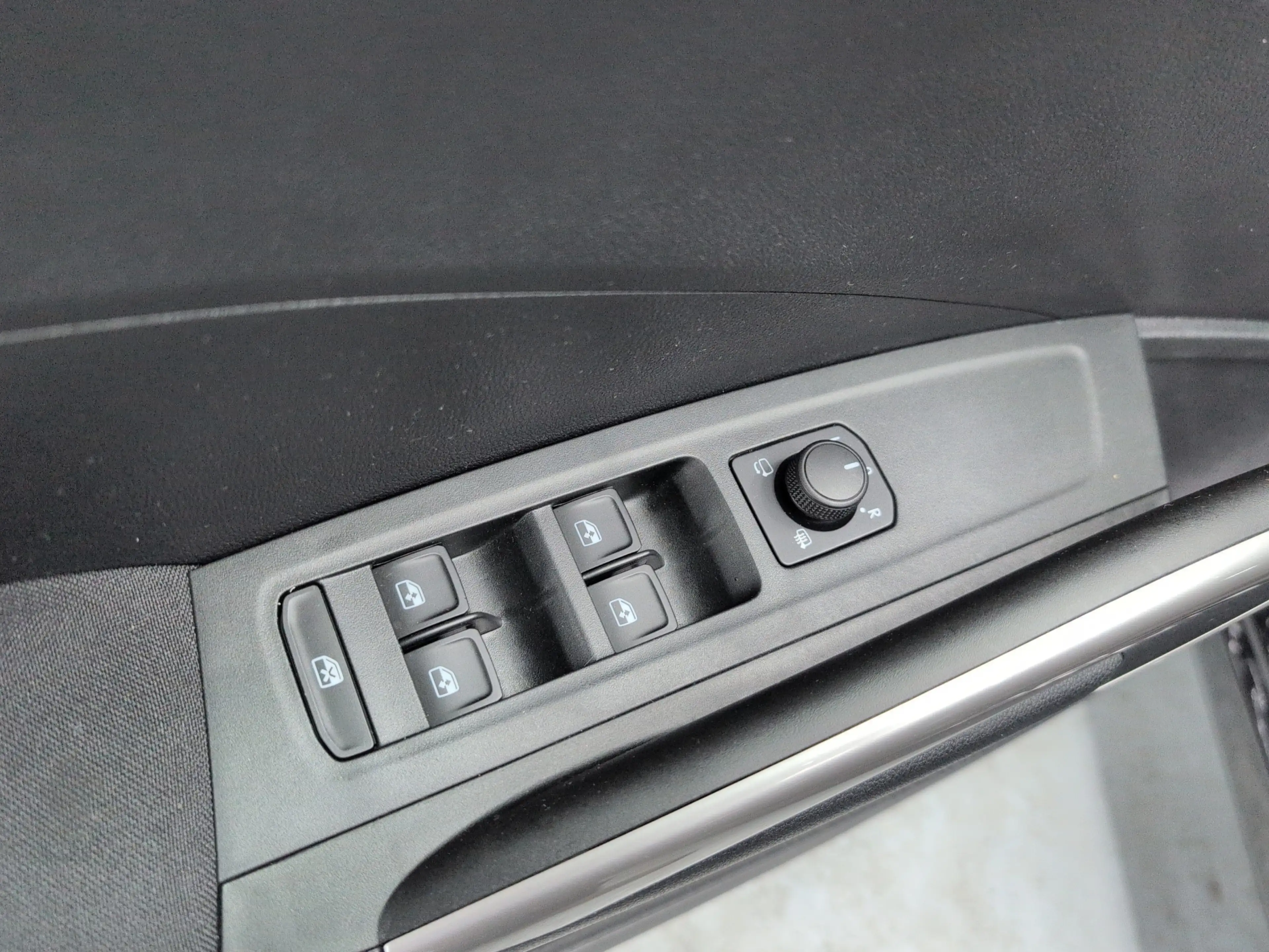 Skoda Fabia Style NAVI+LED+CarP+RFK+SHZ+TEMPO+AMBIENTE — photo 10