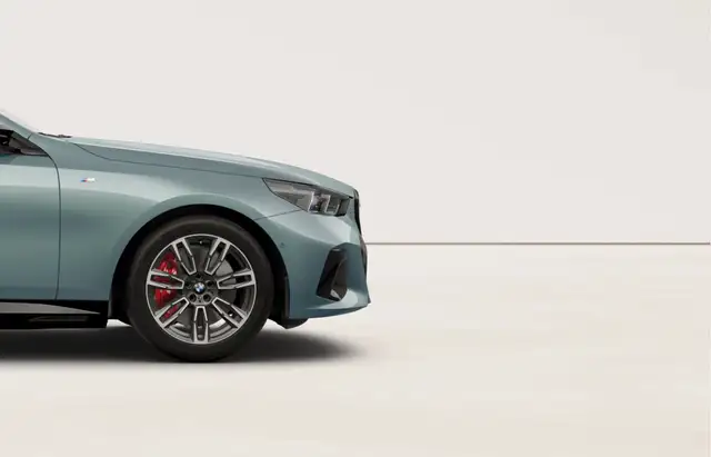 BMW I5 view 9