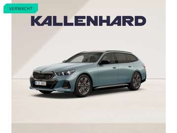 Touring M60 xDrive - Pano - Head-up - Adaptief Ond