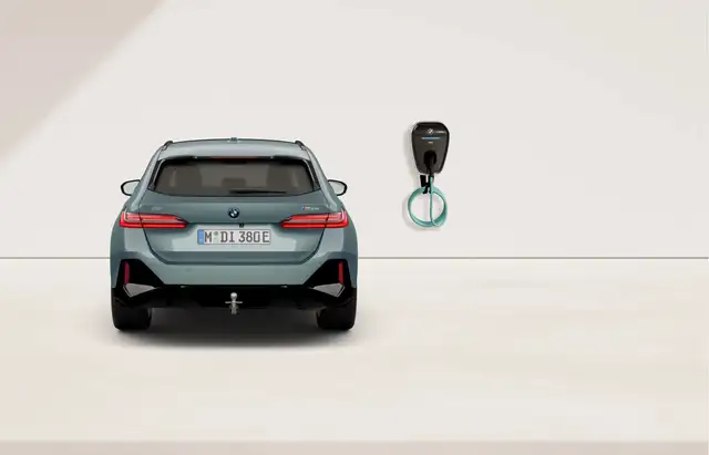 BMW I5 view 6