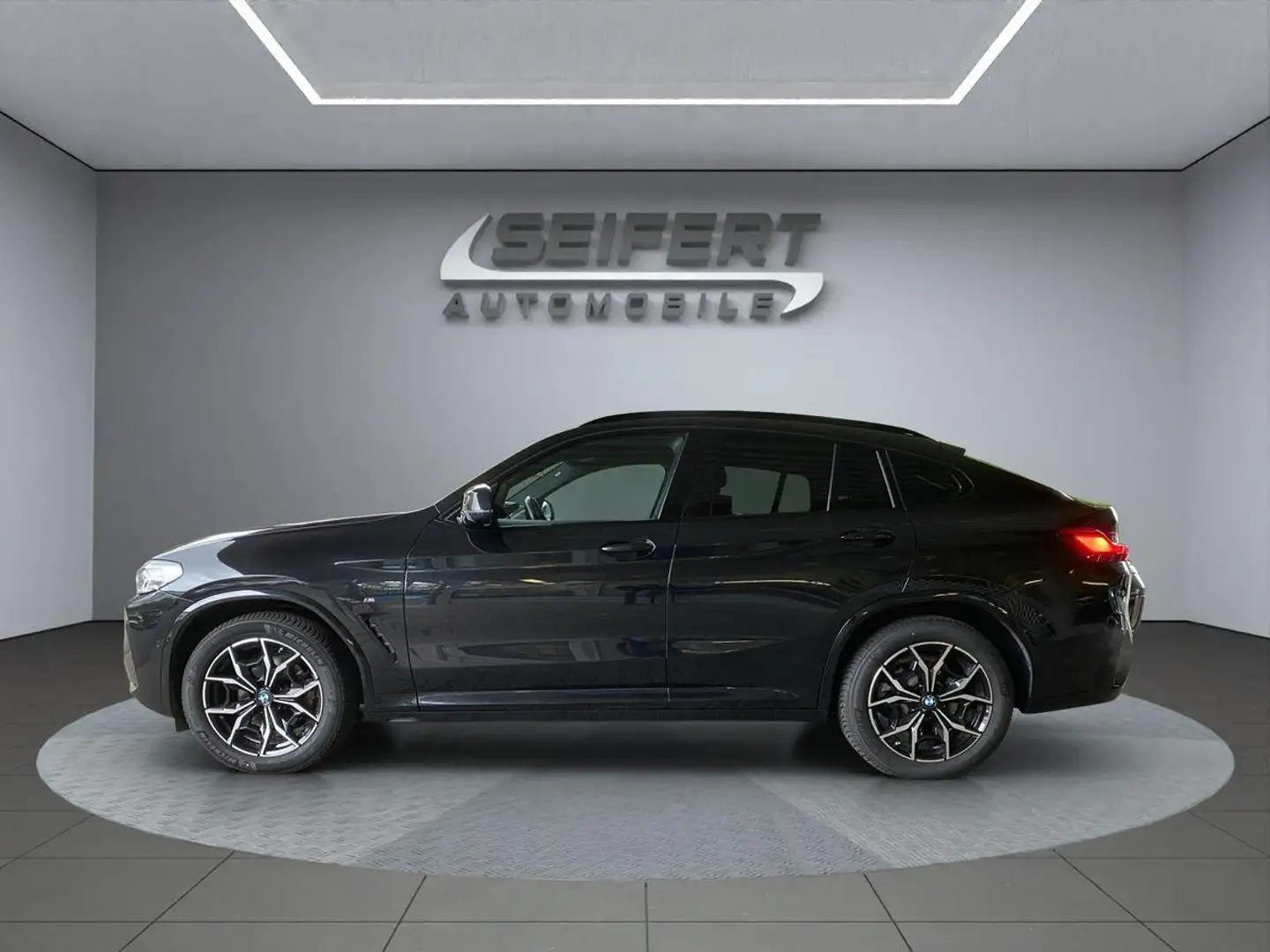 BMW X4 xDrive20i | M-SPORT | LASER | AHK | PANO | Schwarz - 2