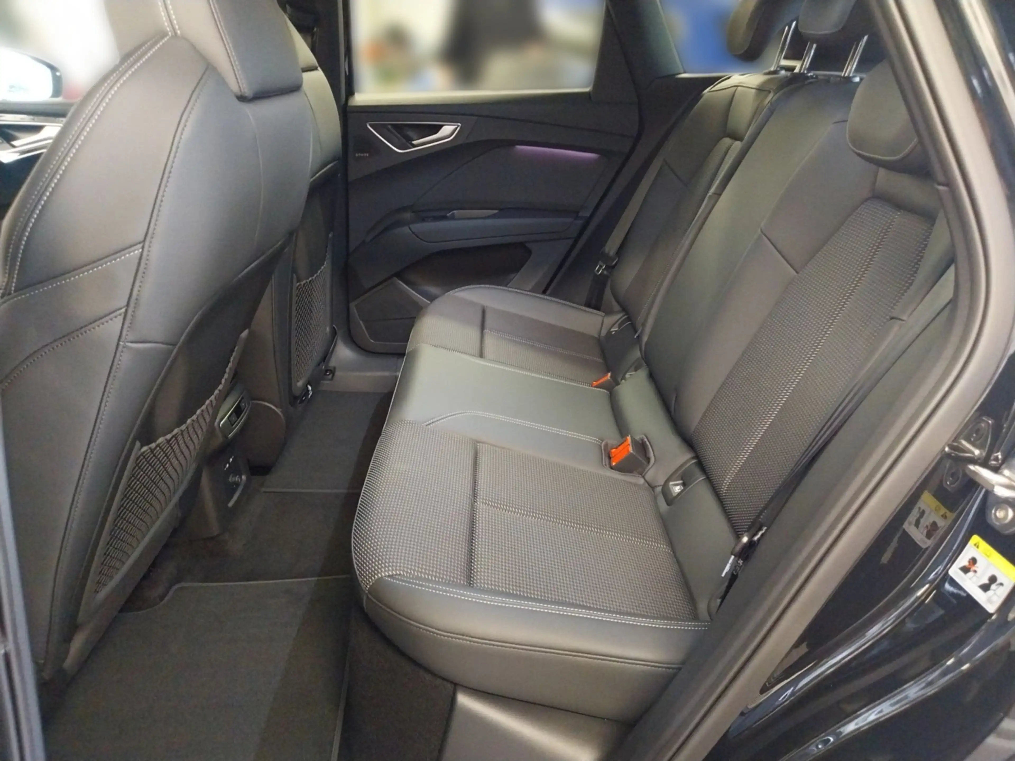 Audi Q4 e-tron Q4 55 e-tron Panoramadach*Anhängerkupplung*Head up — photo 11