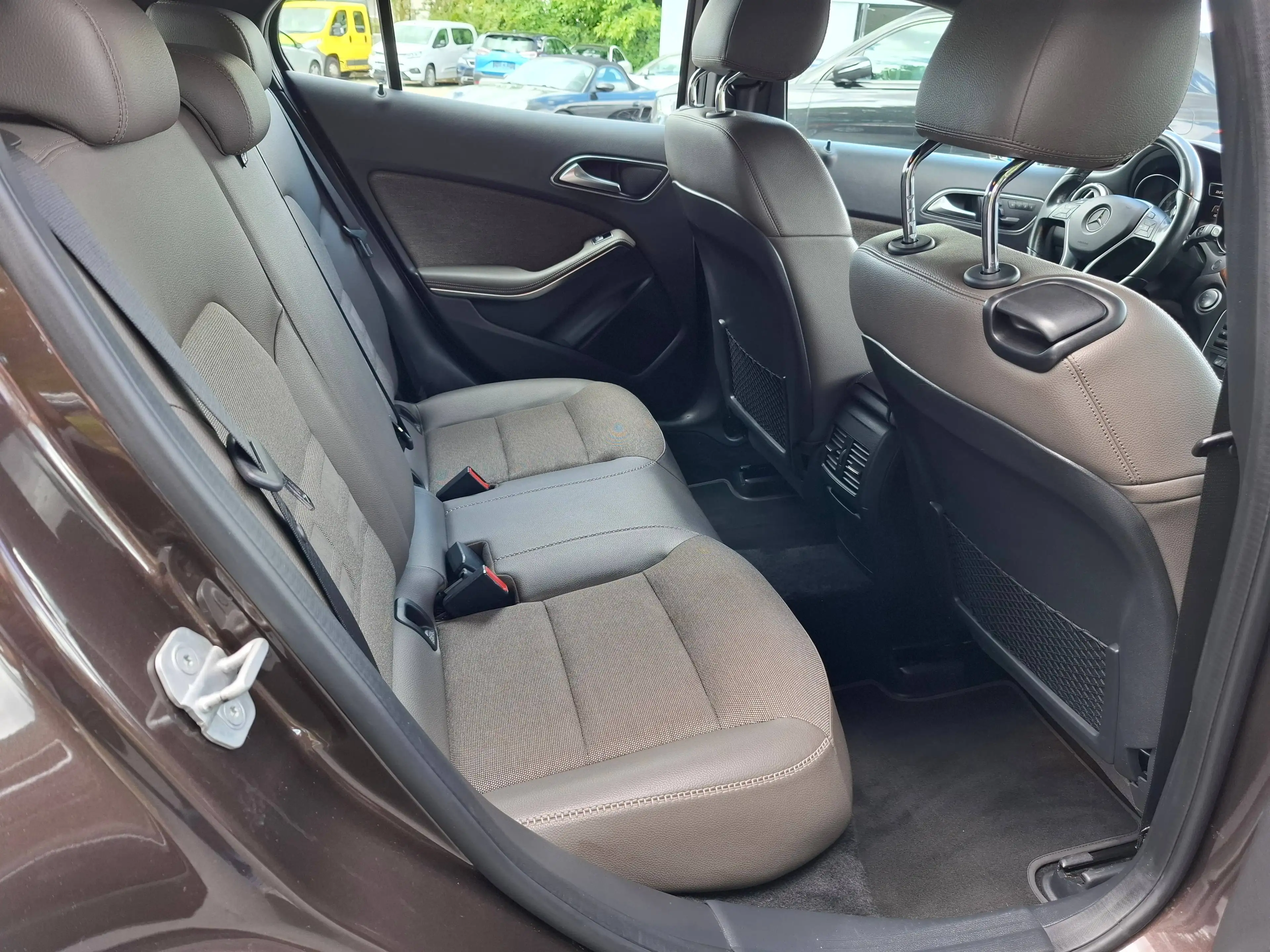 Mercedes-Benz GLA 220 GLA 220 CDI / d (156.903) — photo 12