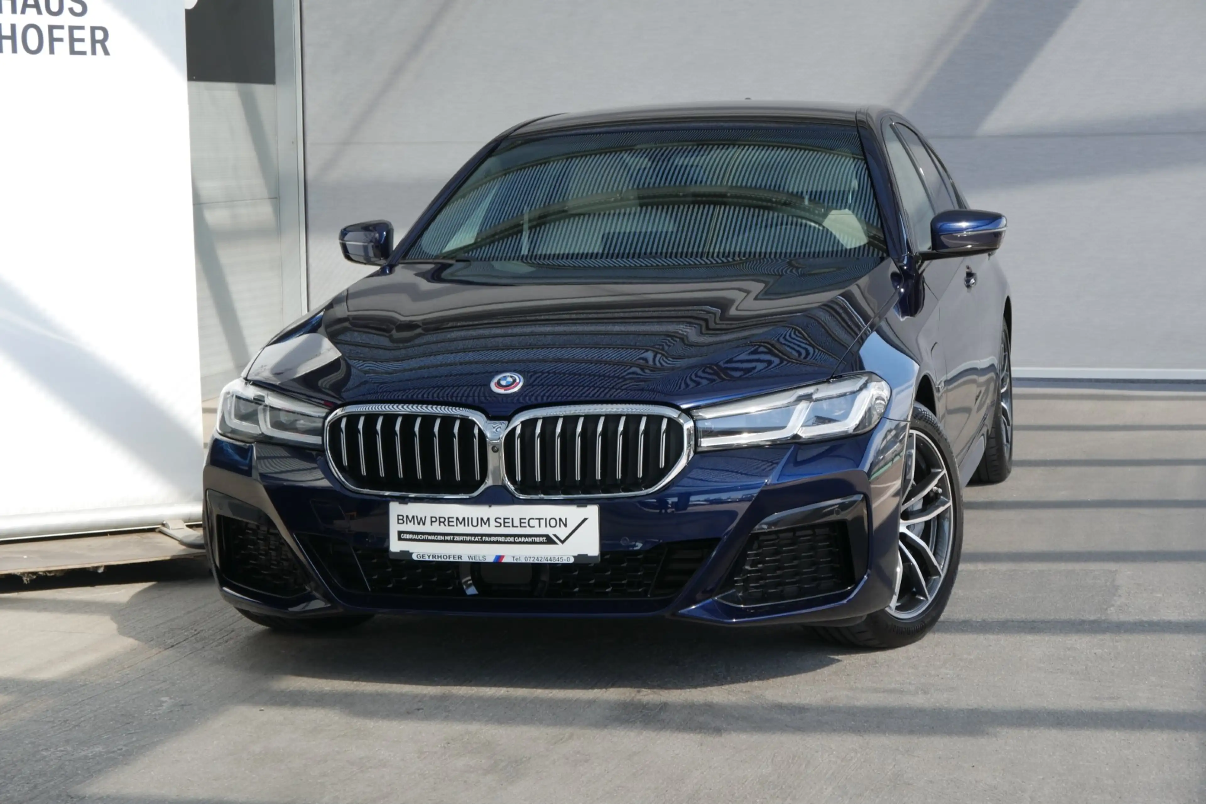 BMW 545 e xDrive *M-Paket/AHK/Komfortsitz/Head-Up/360°/Wärmepaket/DA-Prof./Adapt. LED/Lenkradhzg.* — photo 2