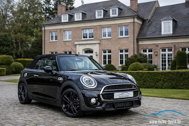 MINI Cooper S Cabrio John Cooper Works 2.0 Turbo / SPORTZETELS / CAMERA / HARMAN/KARDON / ADAPT. OPHANGING / KEYLESS GO