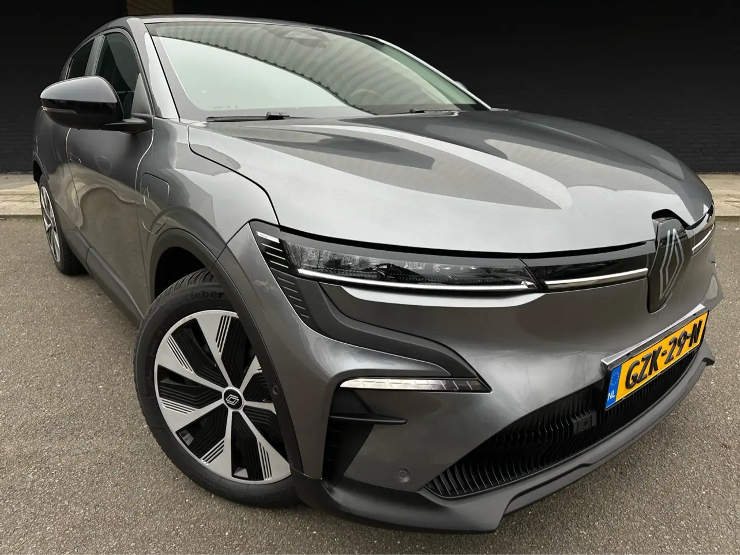 Renault Megane E-Tech EV40 B.C. Equilibre Grijs - 1