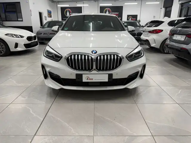 BMW 1 Series view 2