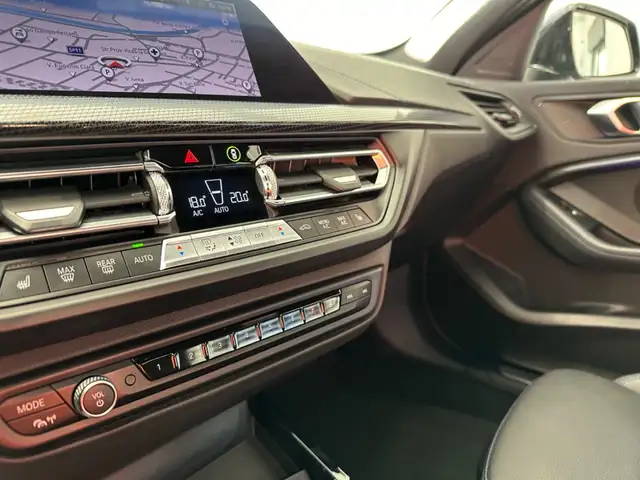 BMW 1 Series view 8