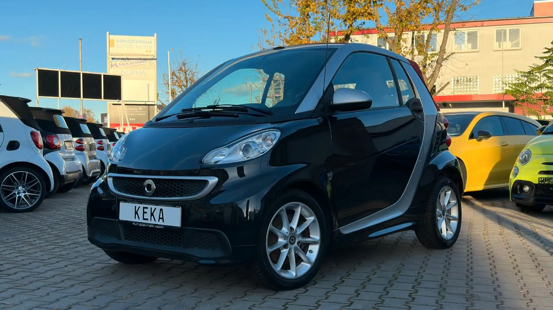 smart forTwo Cabrio TURBO BLACK & SILVER EDITION! 1. HAND! Schwarz - 1