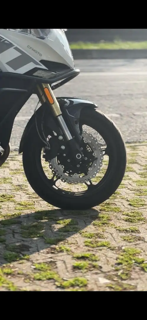 CFMOTO 650 MT Turismo Bianco - 2