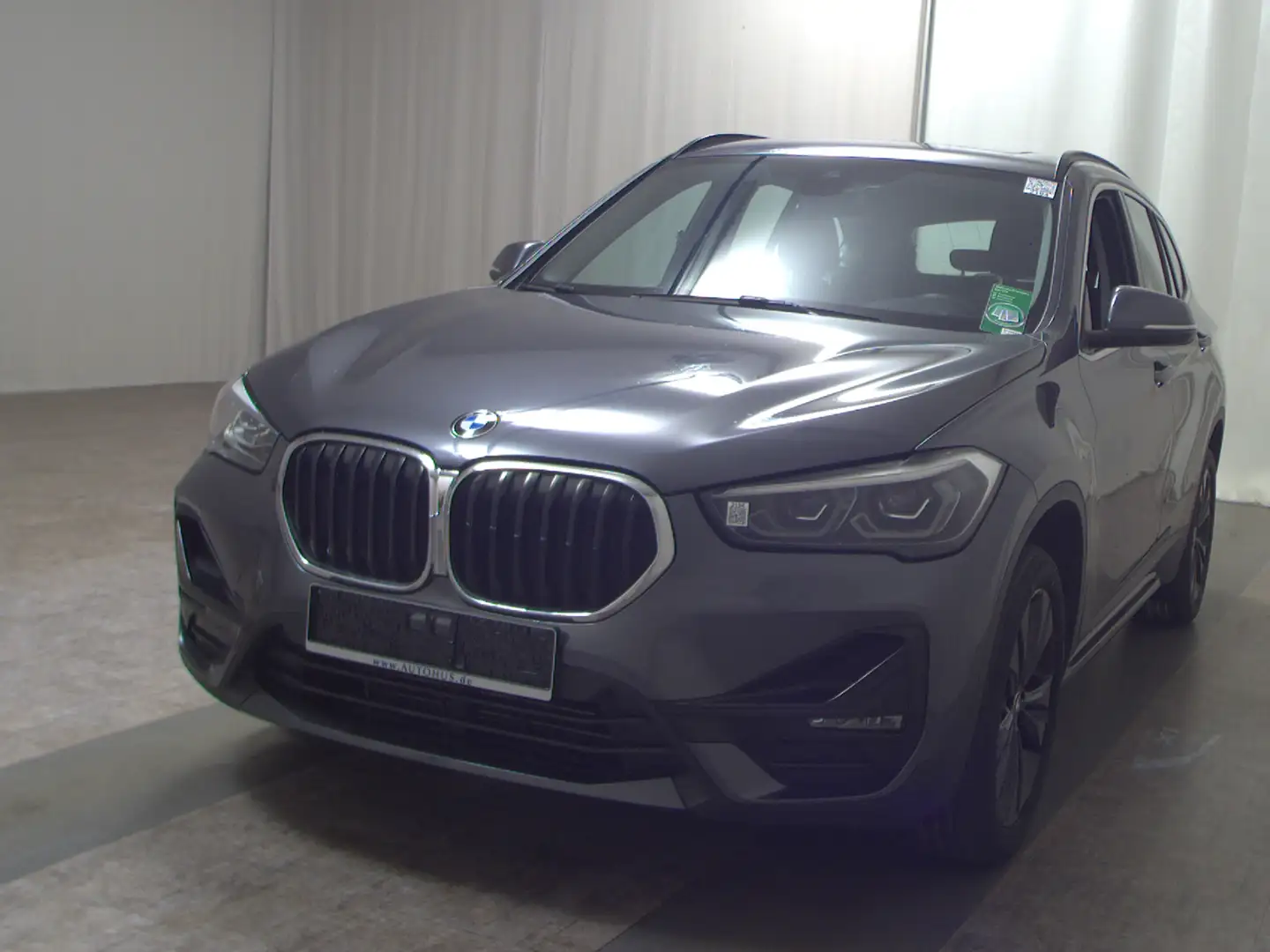 BMW X1 sDrive18d Sport-Line Navi LED Pano PDC Grau - 2