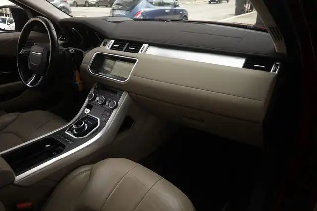 Land Rover Range Rover Evoque view 13