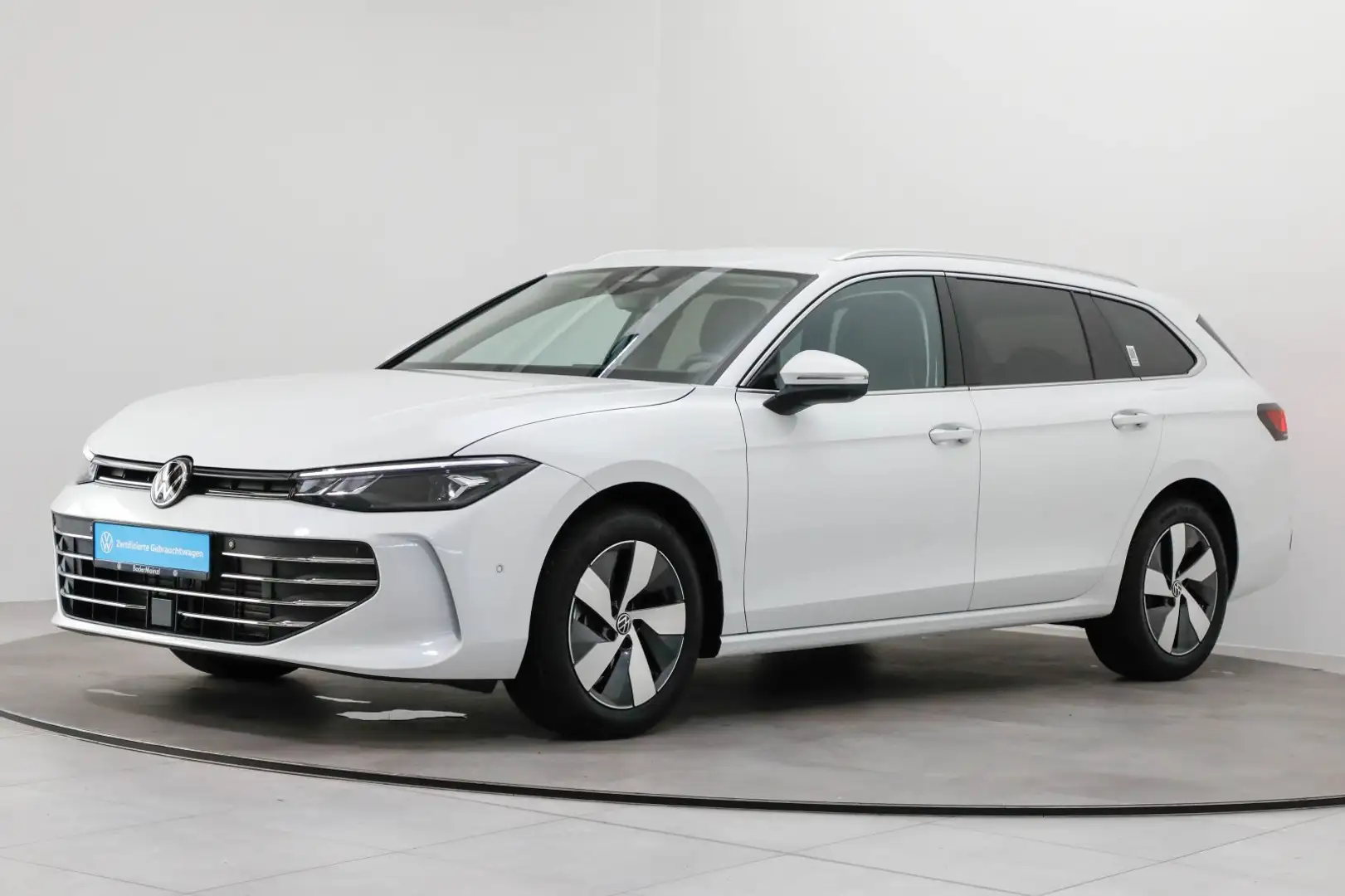 Volkswagen Passat Variant 2.0 TDI DSG Business AHK 360° ACC Weiß - 2