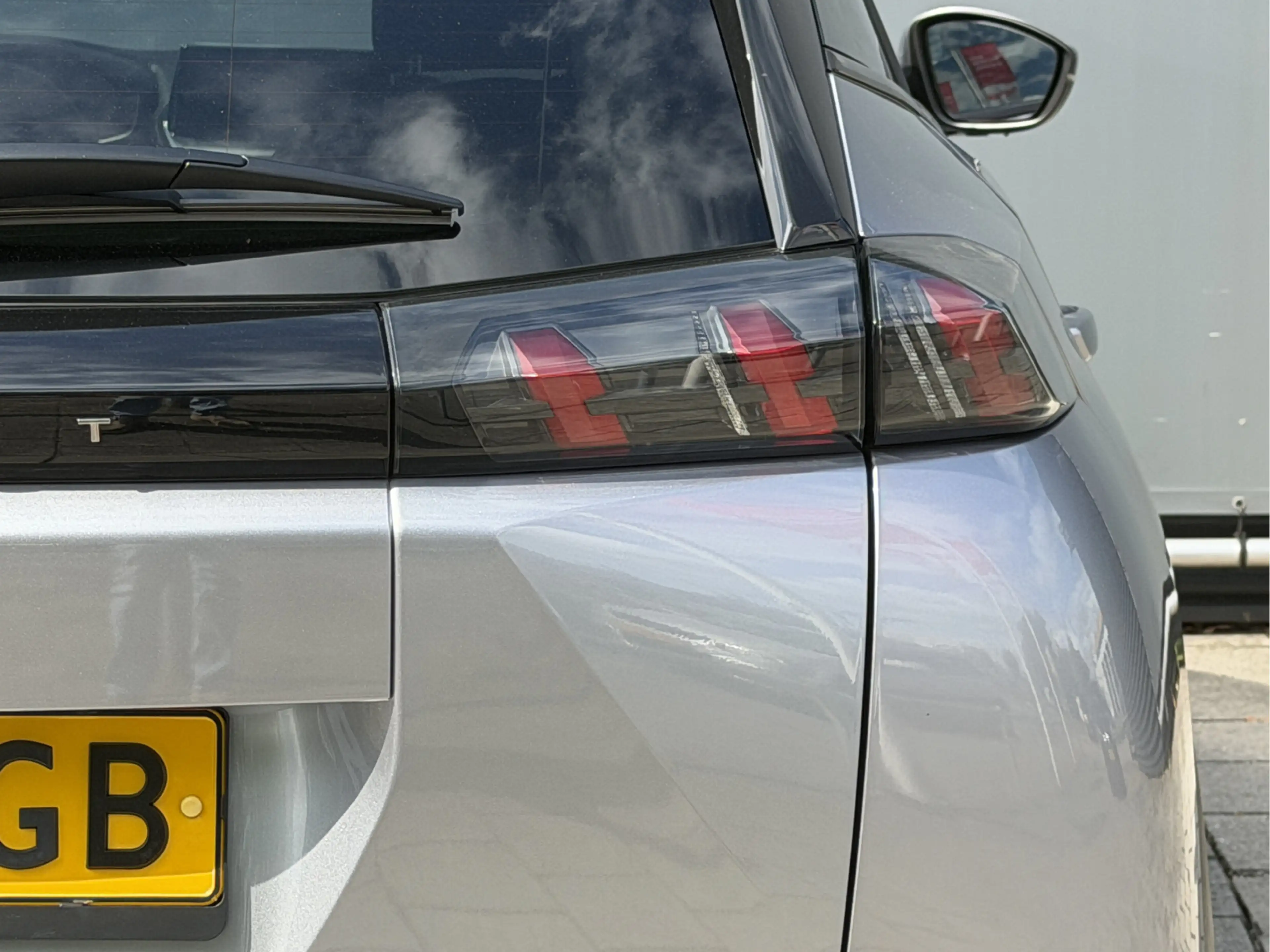 Peugeot e-2008 BWJ 10-2021 | EV 136PK Allure 50 kWh | CLIMA | CAR — photo 26