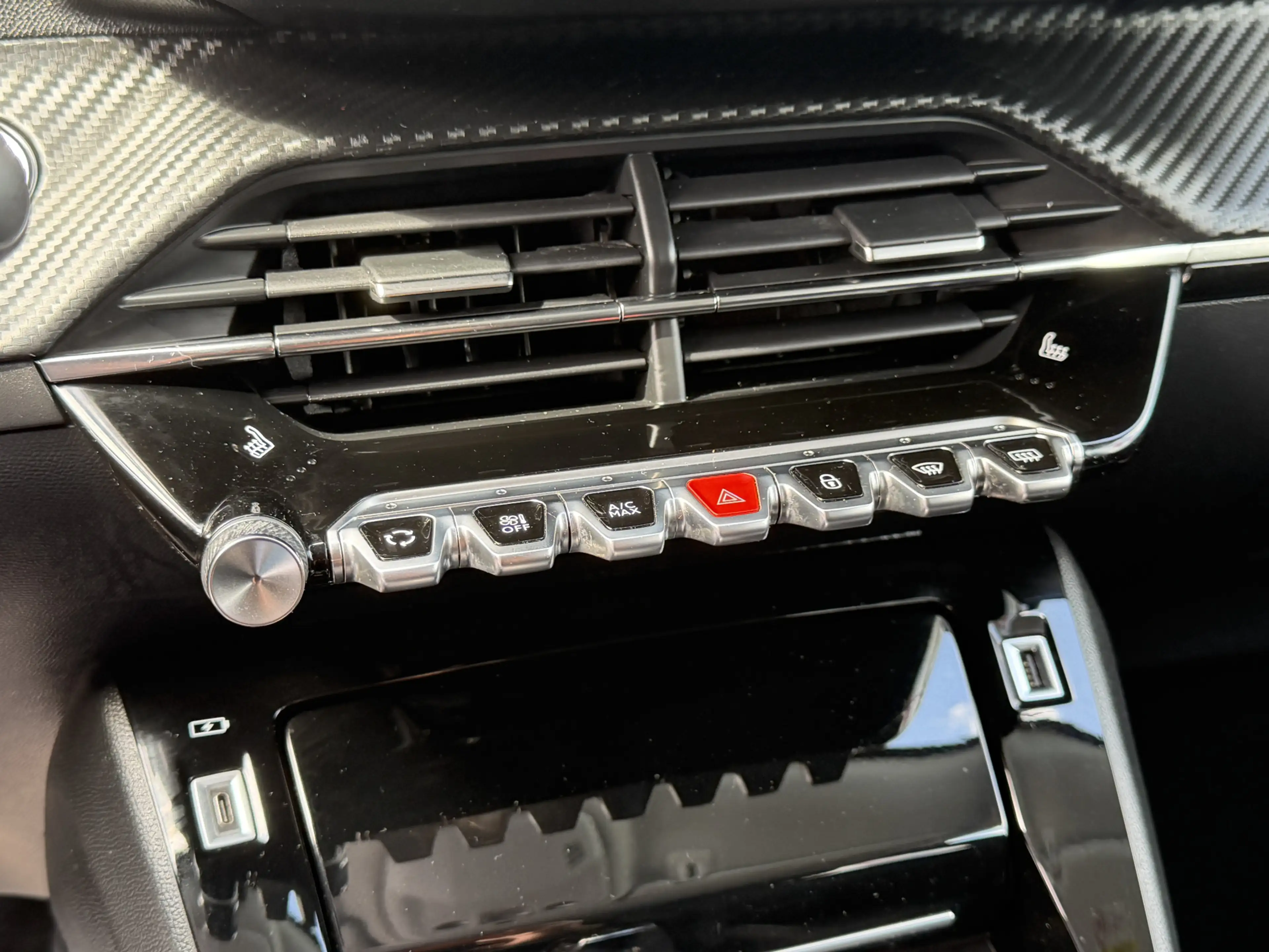 Peugeot e-2008 BWJ 10-2021 | EV 136PK Allure 50 kWh | CLIMA | CAR — photo 16