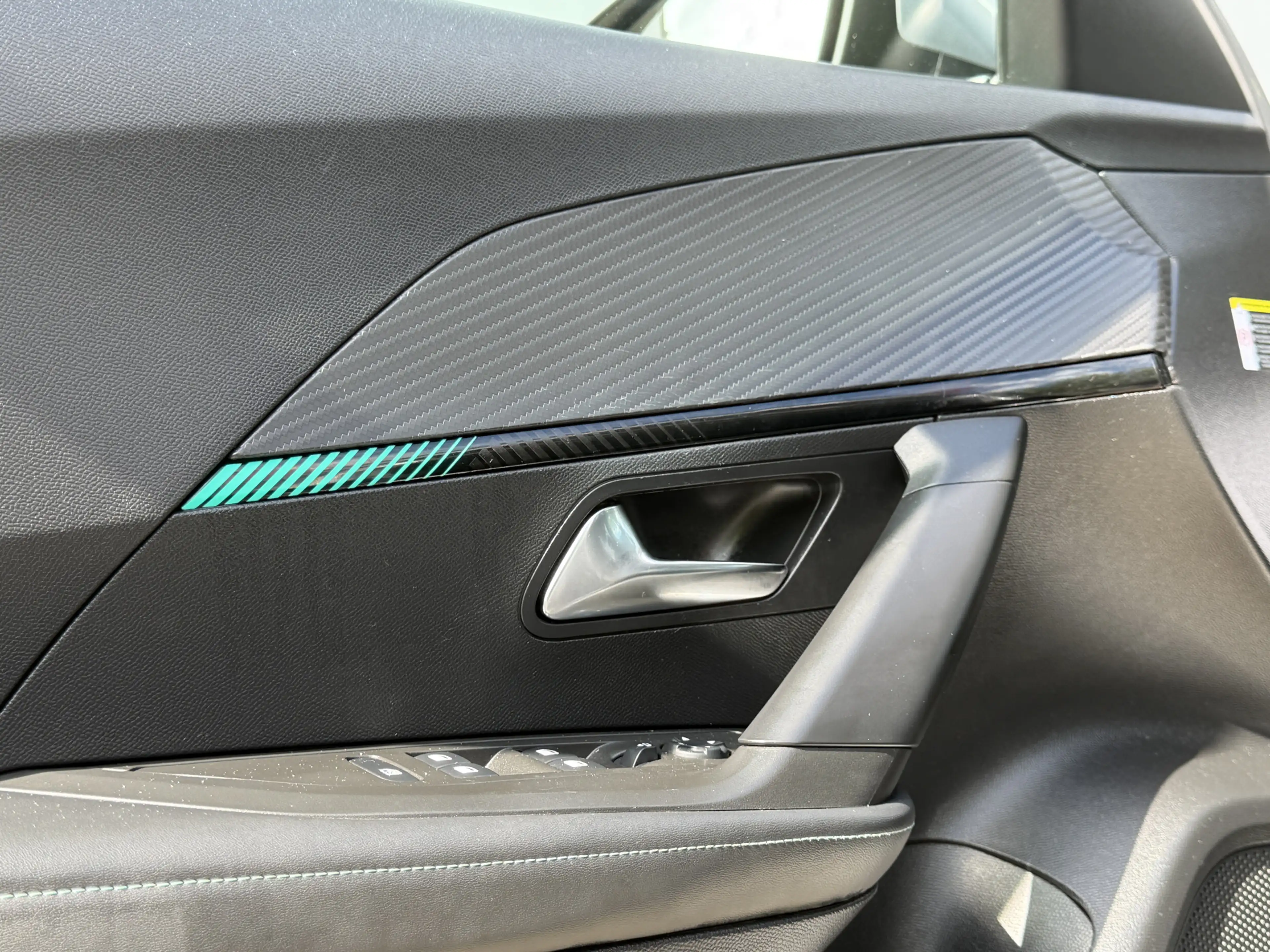 Peugeot e-2008 BWJ 10-2021 | EV 136PK Allure 50 kWh | CLIMA | CAR — photo 37