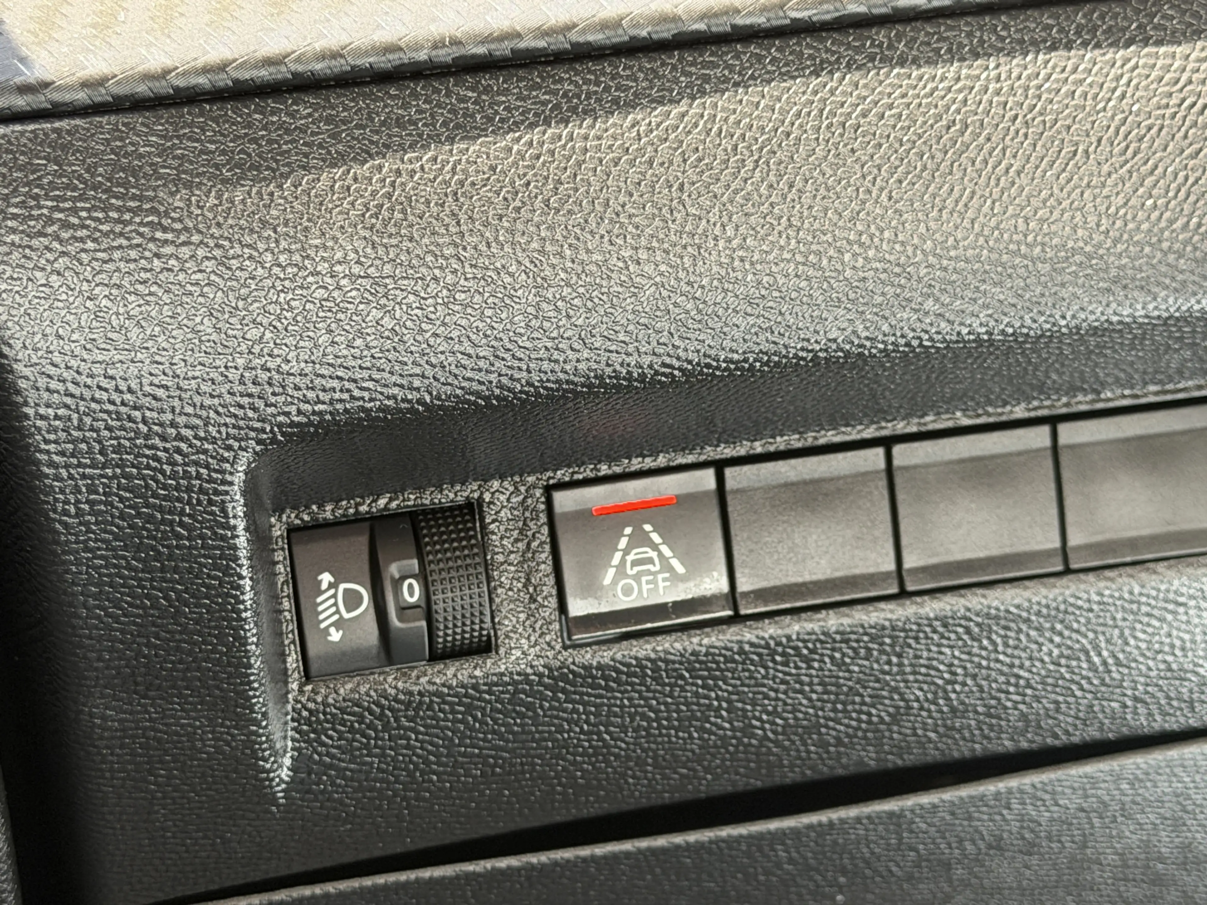 Peugeot e-2008 BWJ 10-2021 | EV 136PK Allure 50 kWh | CLIMA | CAR — photo 39