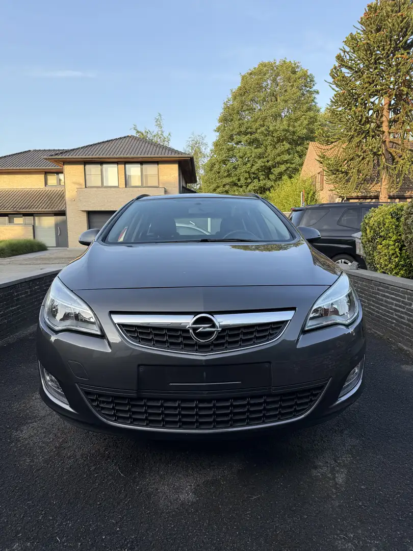 Opel Astra 1.7 CDTI DPF Sport - 2