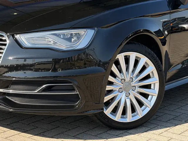 Audi A3 view 5