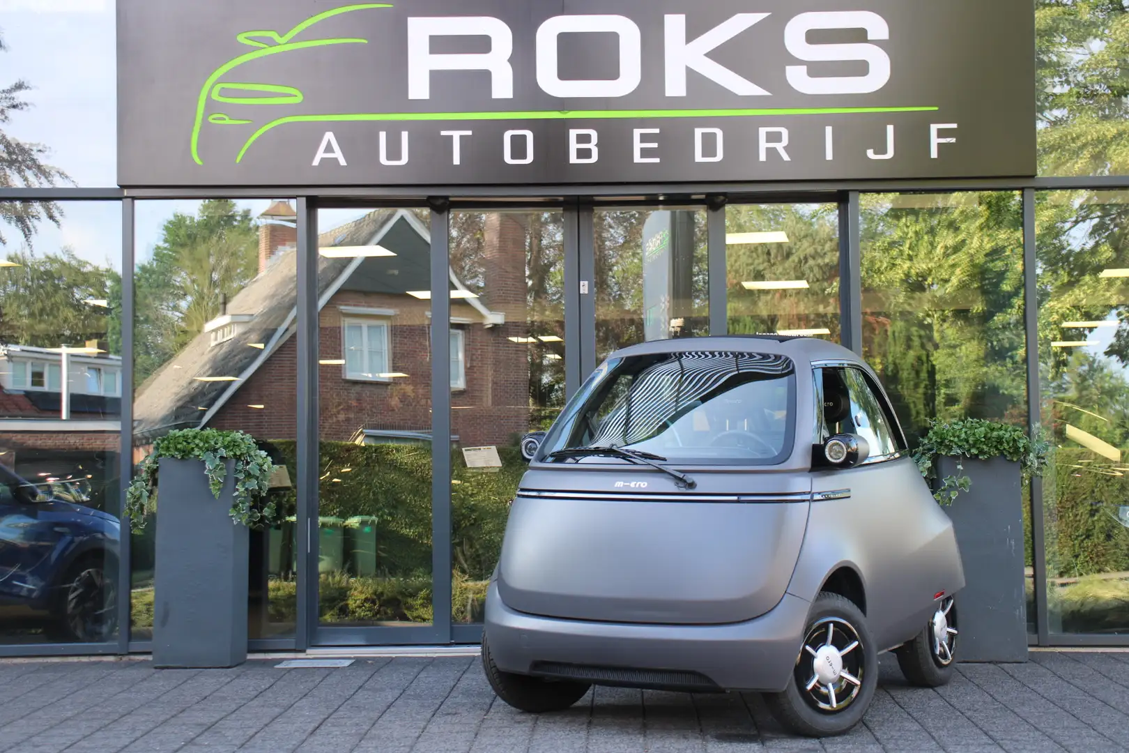 Micro Microlino compact car Competizione Violett - 1