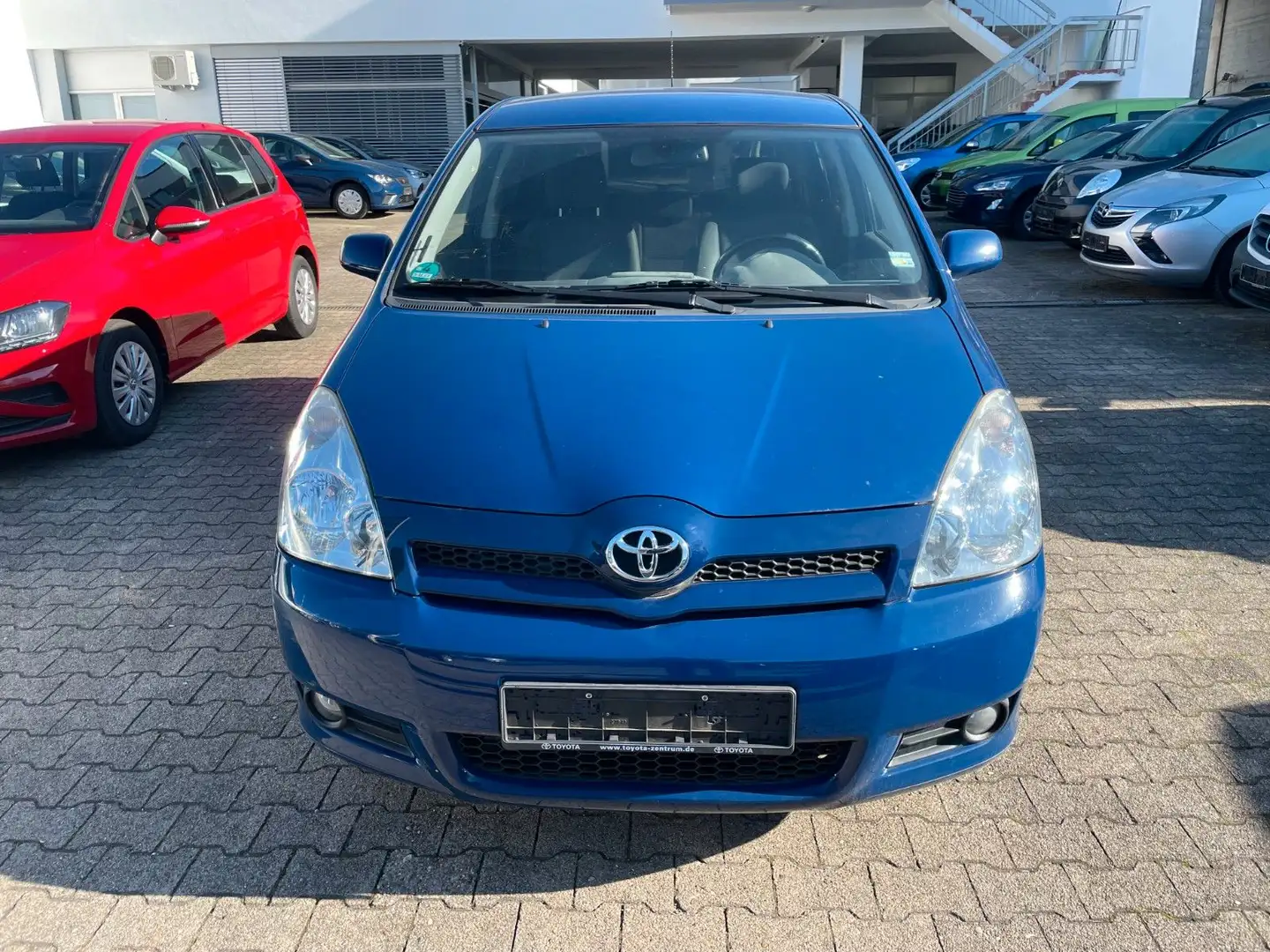 Toyota Corolla Verso 2.2 D-CAT Sol *MOTOR DEFEKT* Bleu - 2