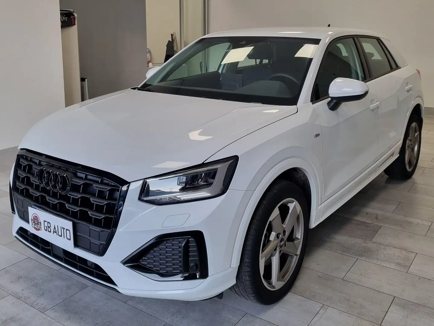 Audi Q2 1.5 tfsi S line edition s-tronic Bianco - 2