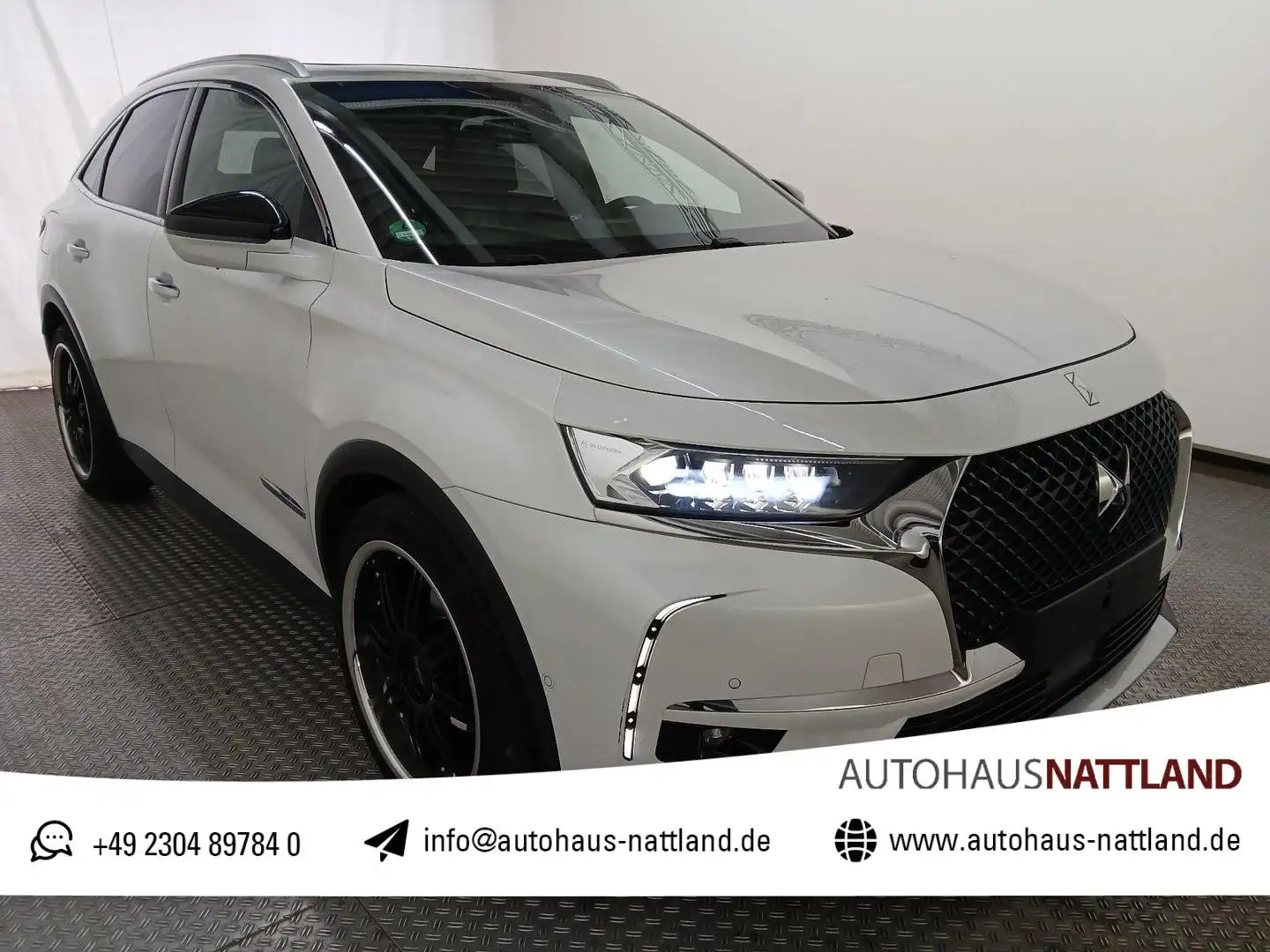 DS Automobiles DS 7 Crossback Be Chic 360° Pano LED Leder  AHK Weiß - 1