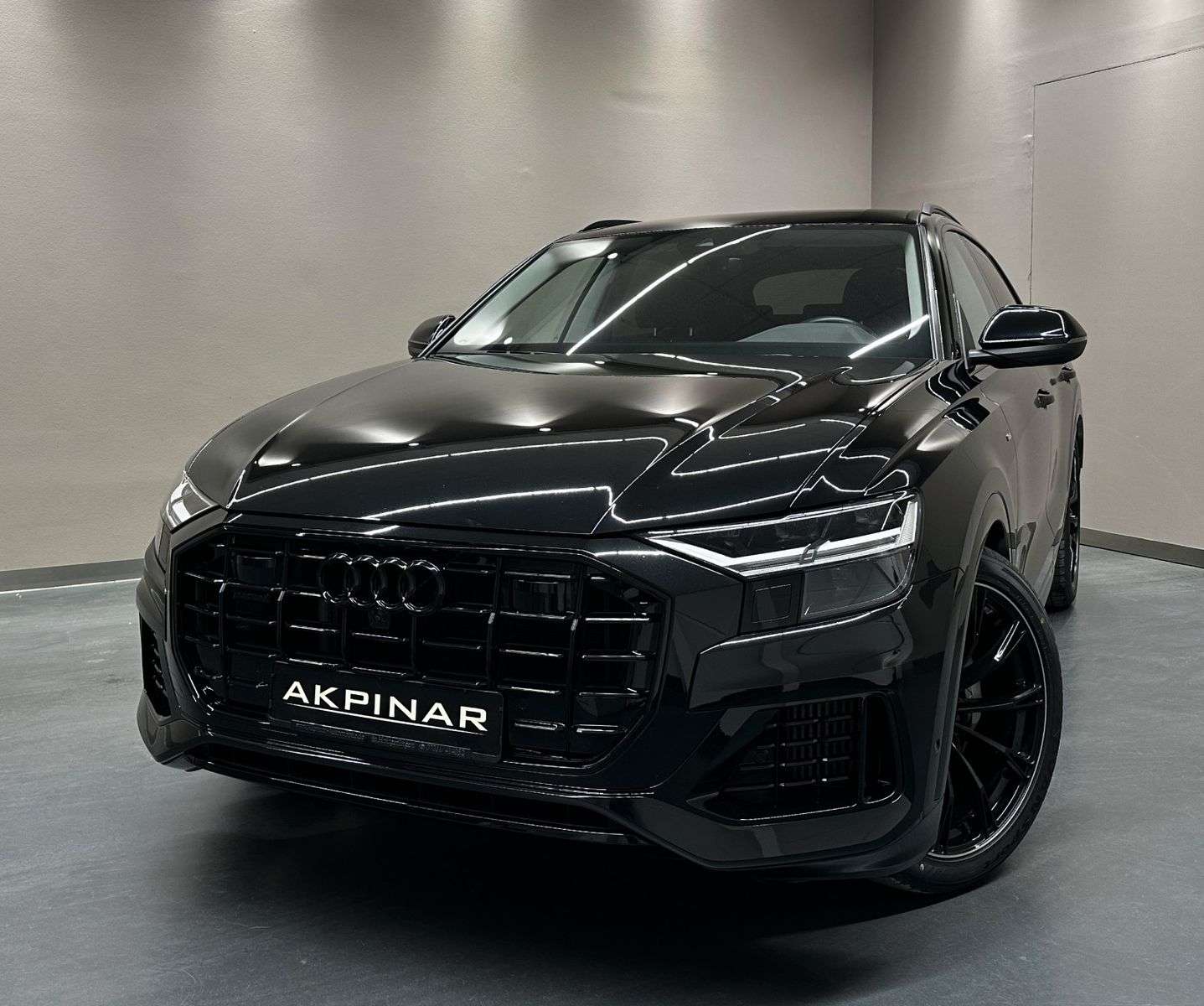 Second hand Audi Q8 