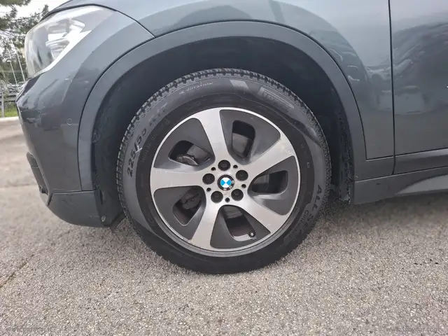 BMW X1 view 4