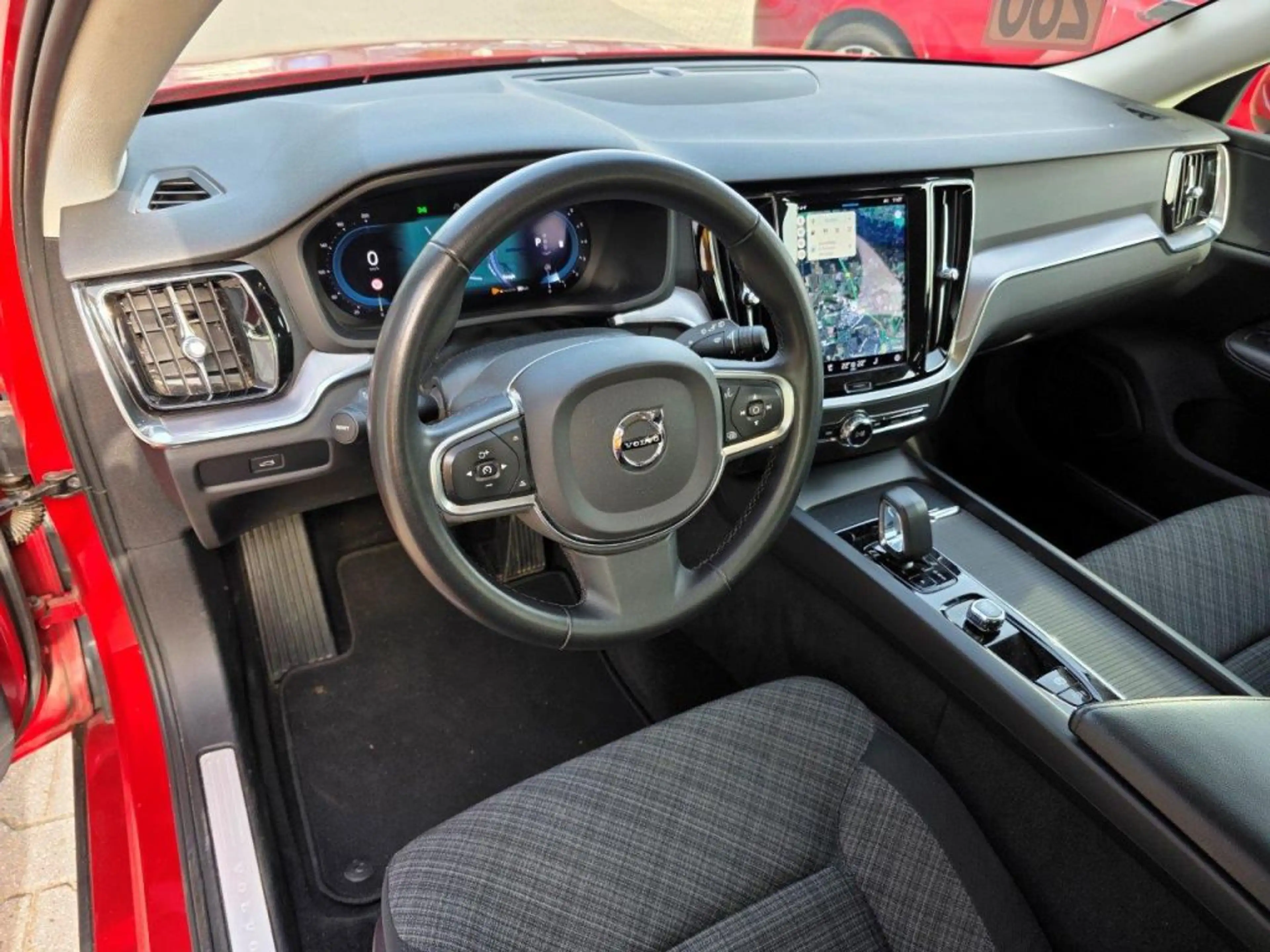 Volvo V60 B3 B DKG Core — photo 9