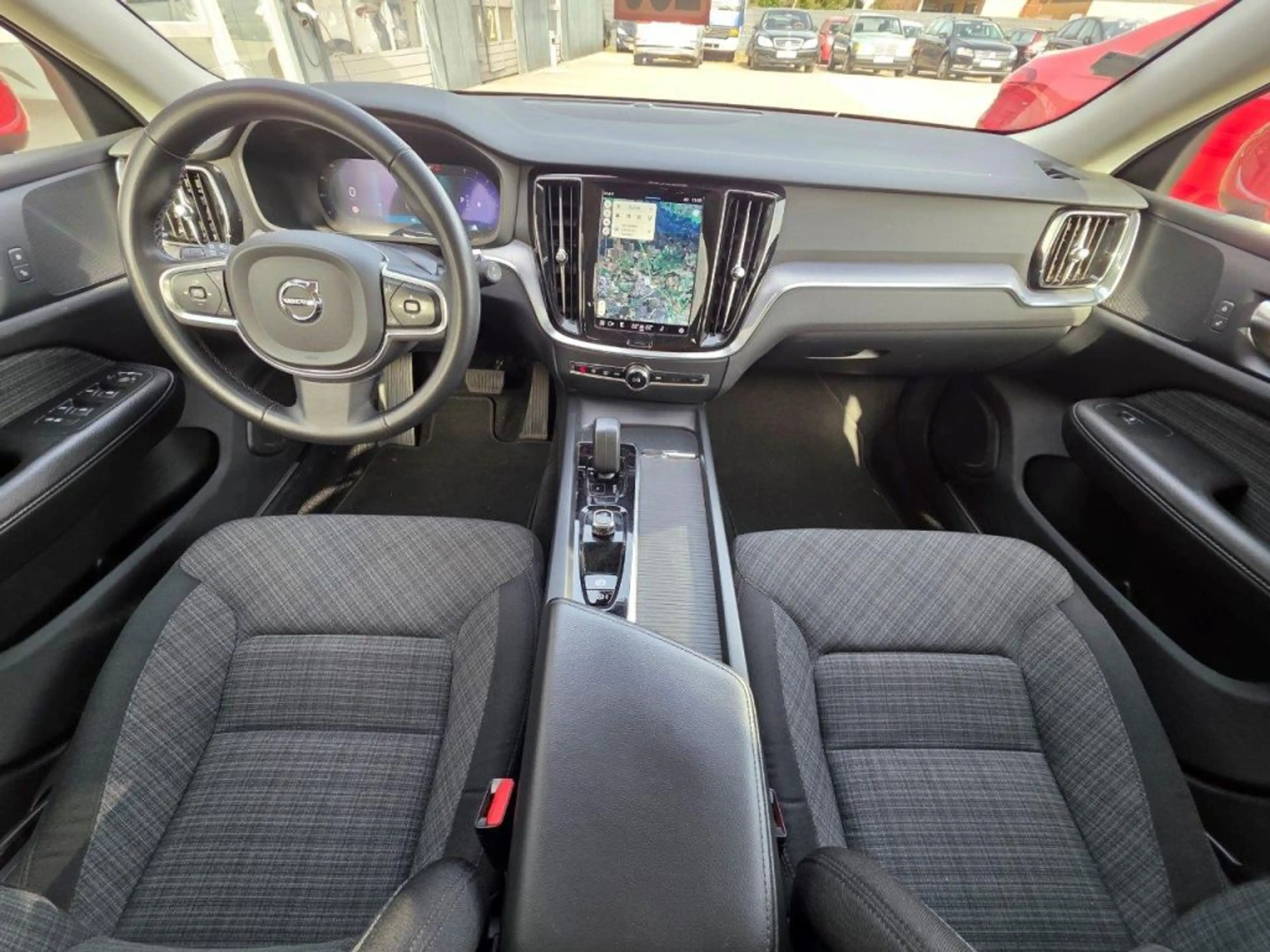 Volvo V60 B3 B DKG Core — photo 13