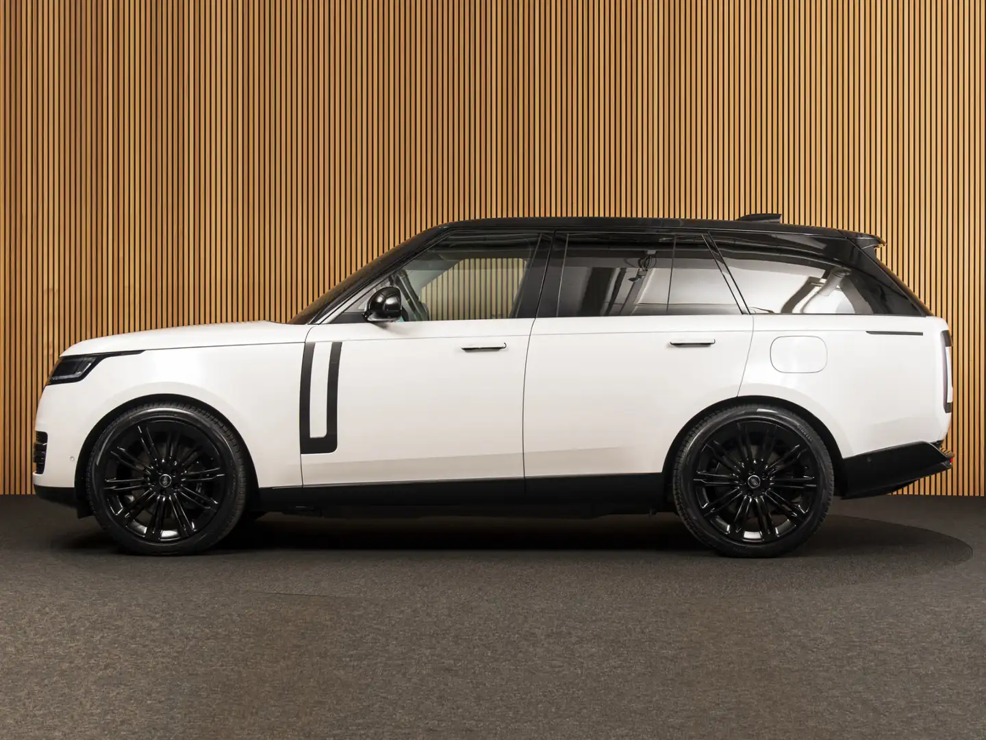 Land Rover Range Rover 3.0 P550e HSE 23"-PANO-HUD-MERIDIAN Weiß - 2