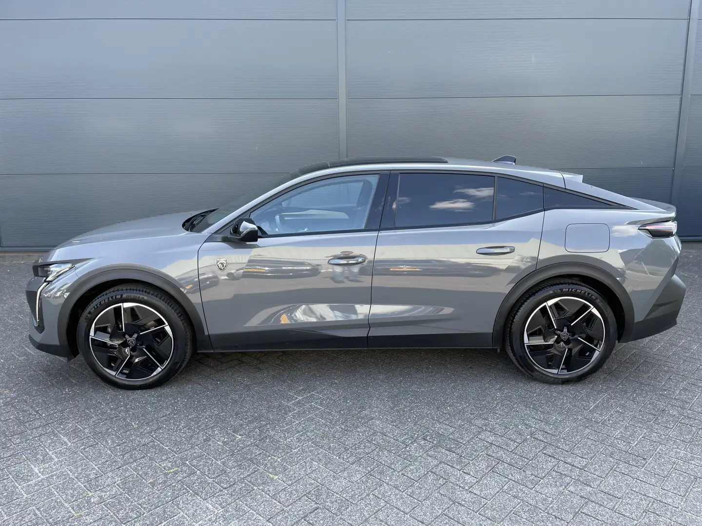 Peugeot 408 180pk HYbrid GT EAT8 (Elektrisch Schuifdak - Trekh Szary - 2