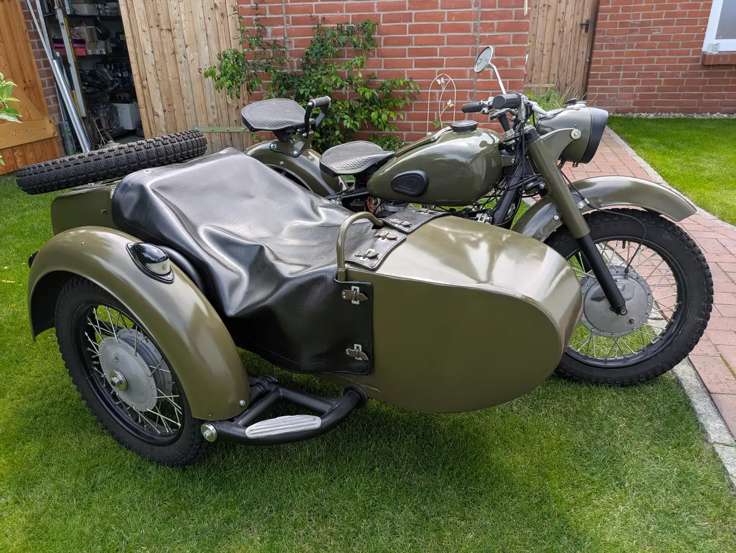 Dnepr K 750 K 750 M Verde - 1