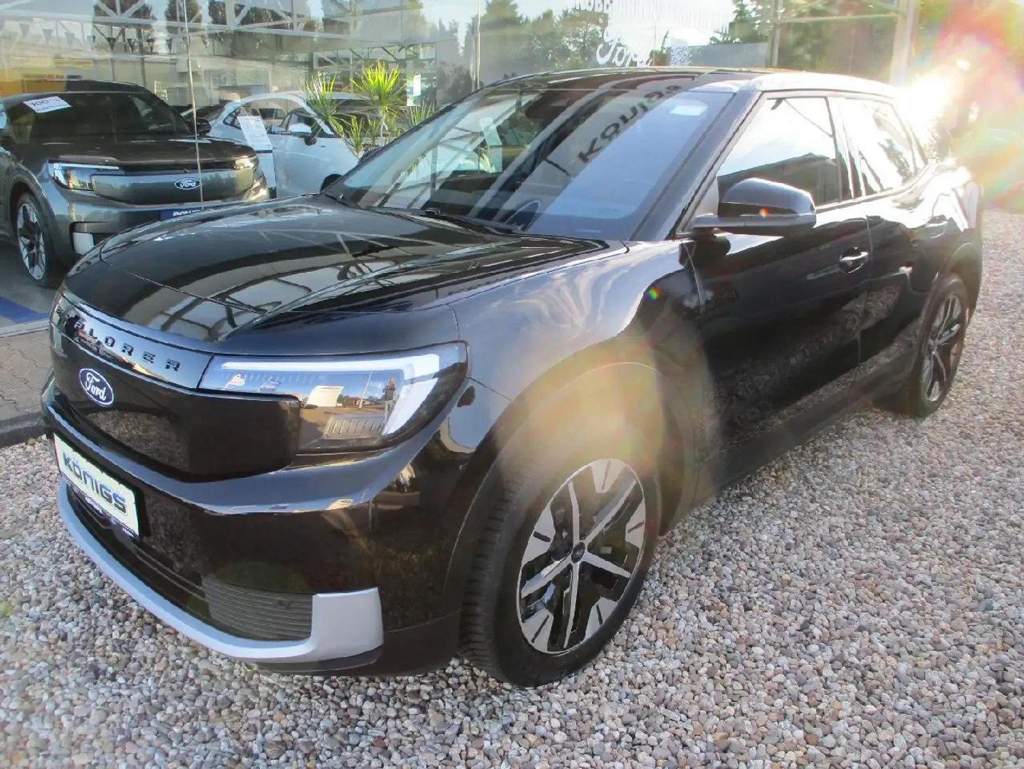 Ford Explorer AWD Schwarz - 2