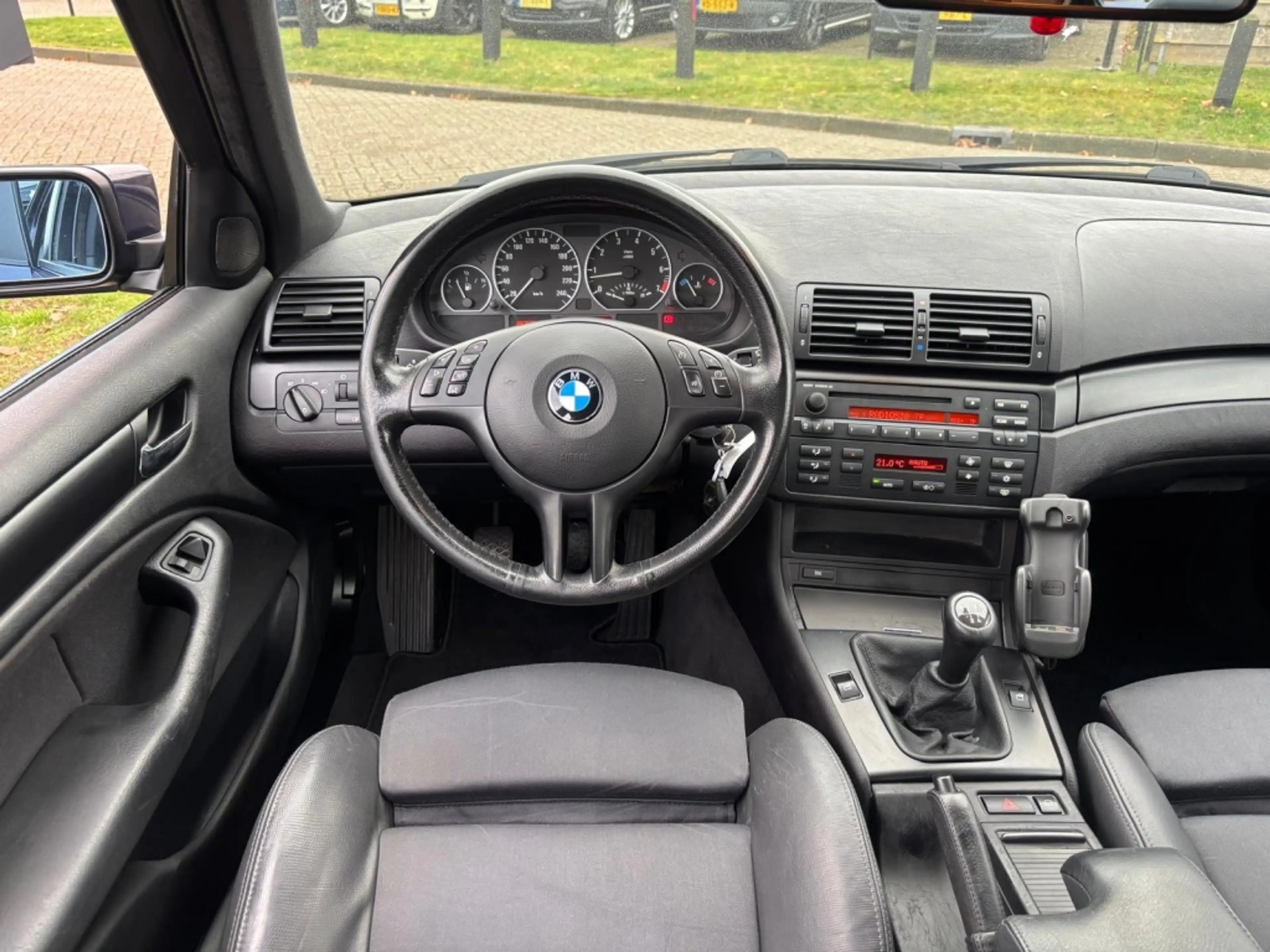 BMW 316 3-serie 316i Lifestyle Edition 2003 Facelift Sedan — photo 13