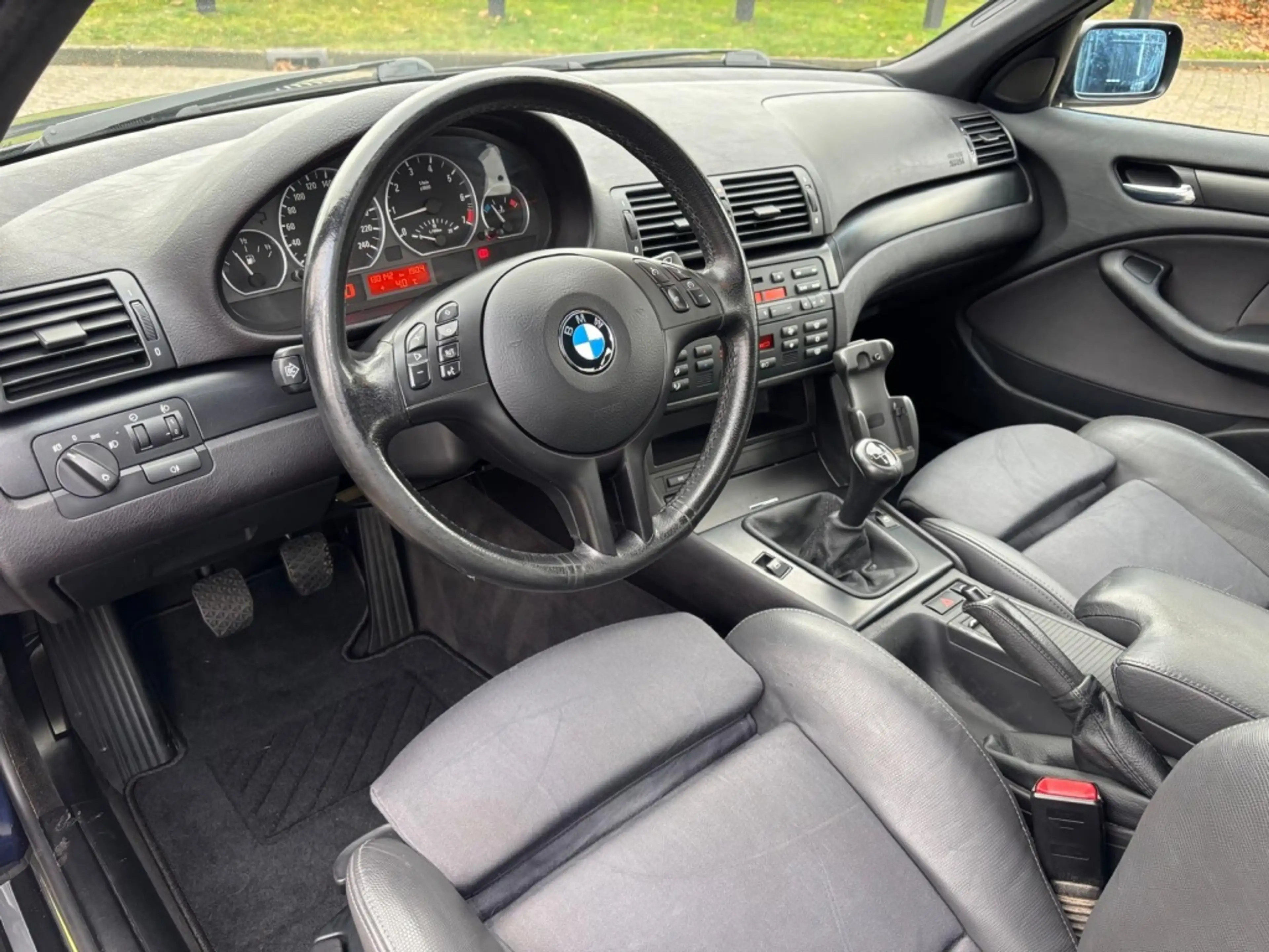 BMW 316 3-serie 316i Lifestyle Edition 2003 Facelift Sedan — photo 15
