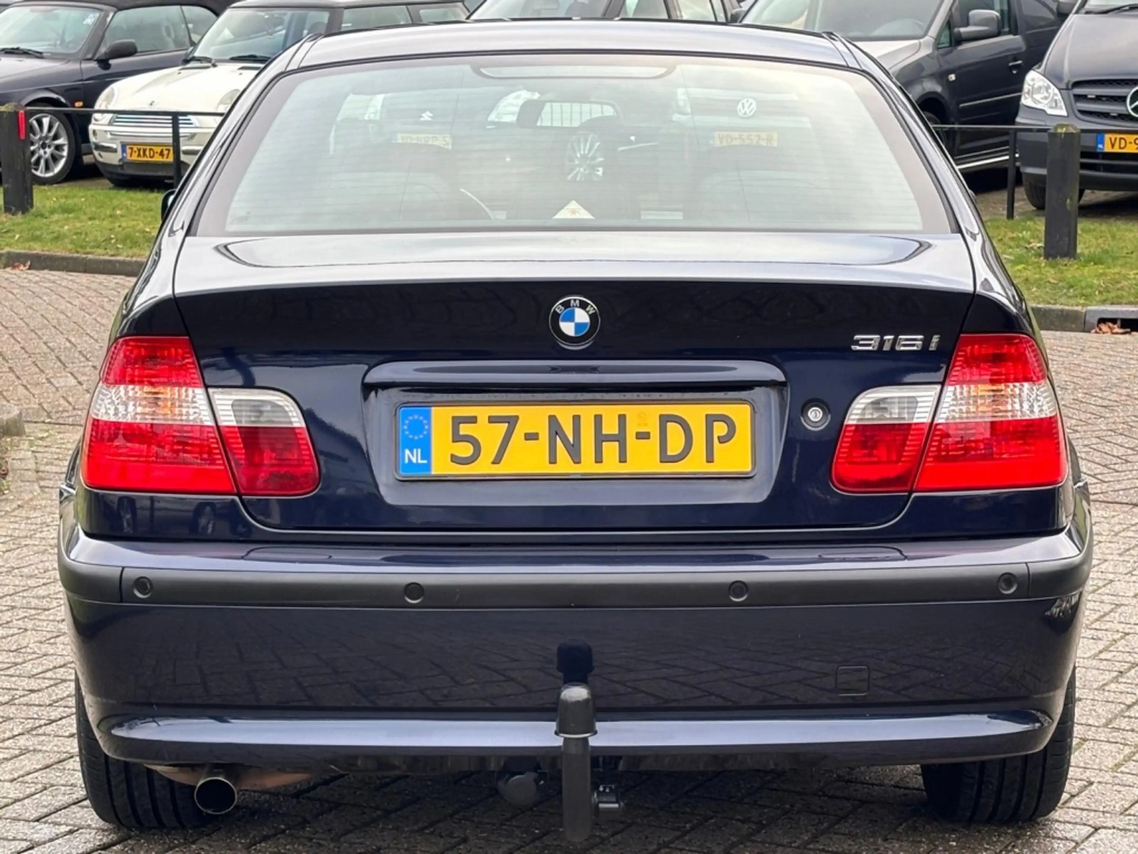 BMW 316 3-serie 316i Lifestyle Edition 2003 Facelift Sedan — photo 8