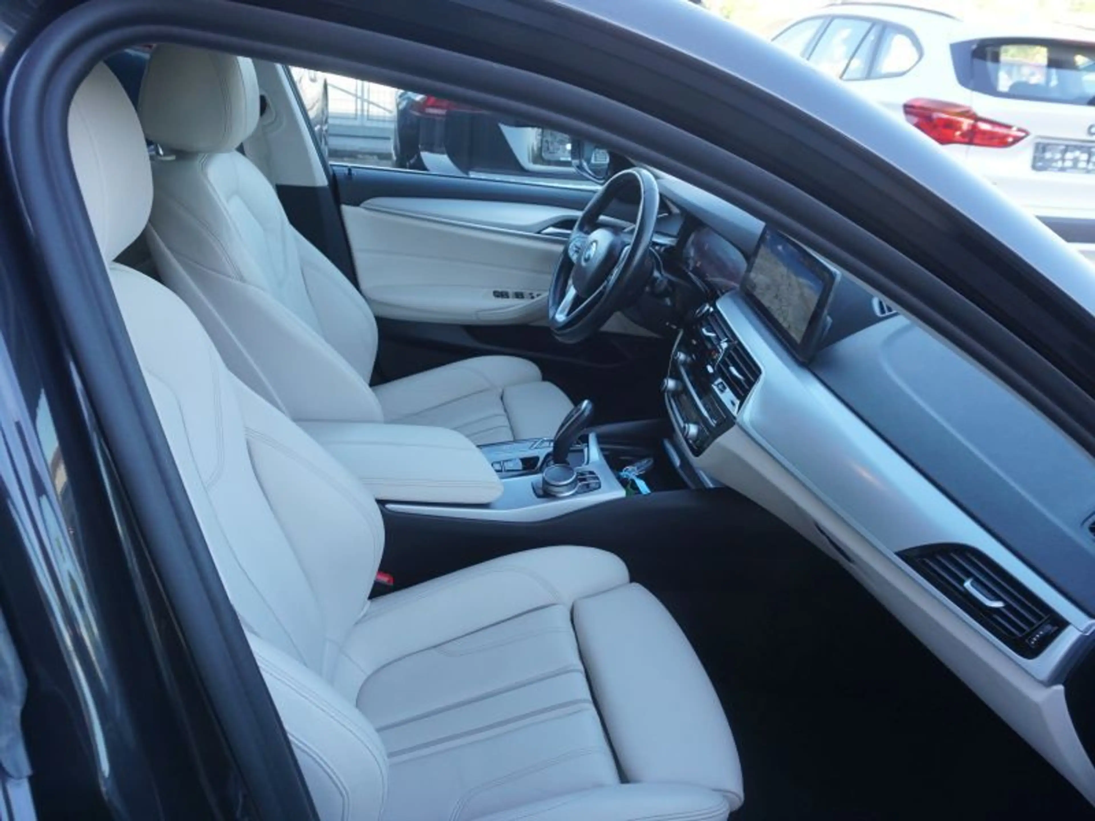 BMW 518 d Touring Aut. *2022er+TOPAUSSTATTUNG* — photo 10