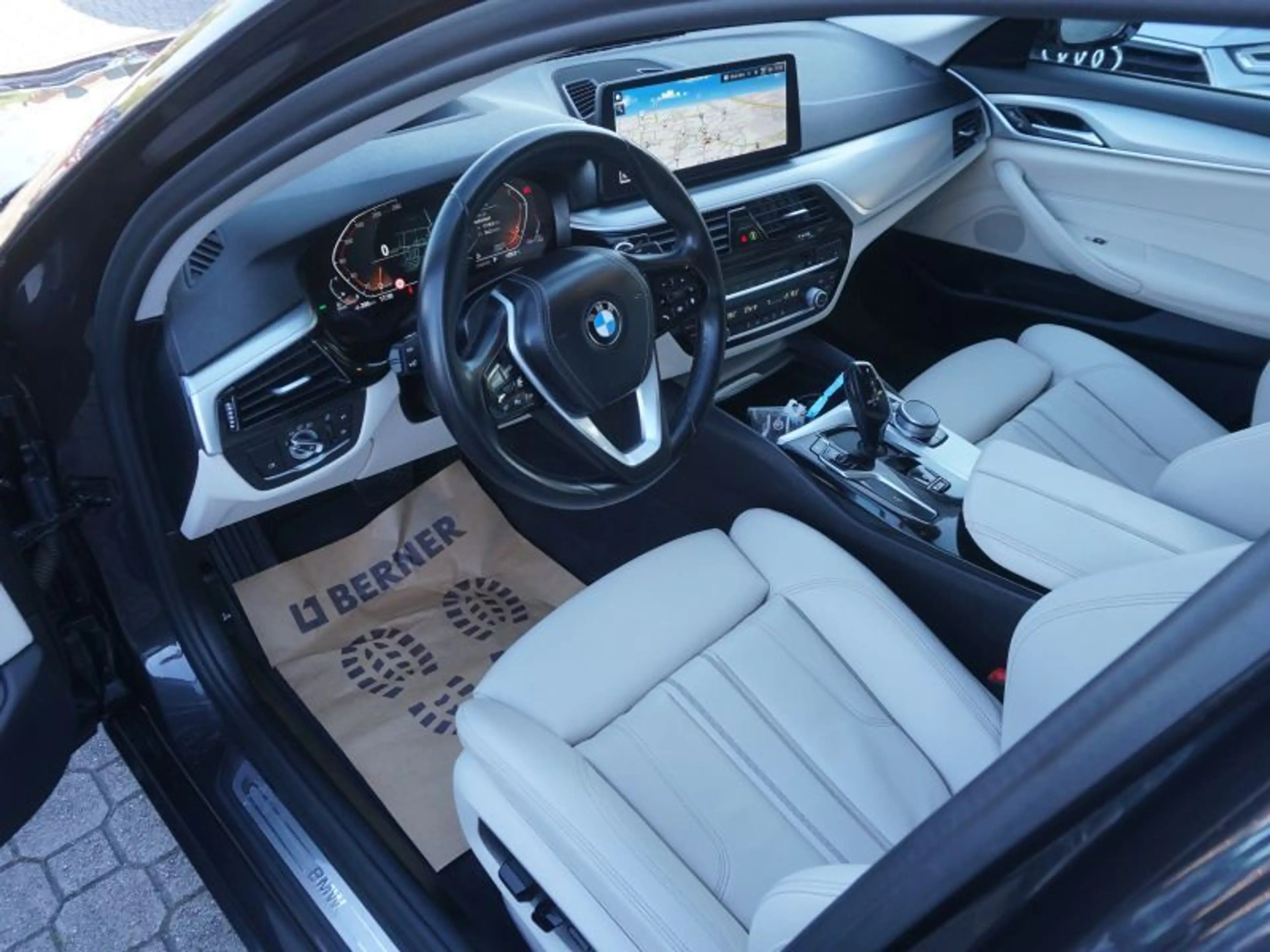 BMW 518 d Touring Aut. *2022er+TOPAUSSTATTUNG* — photo 8